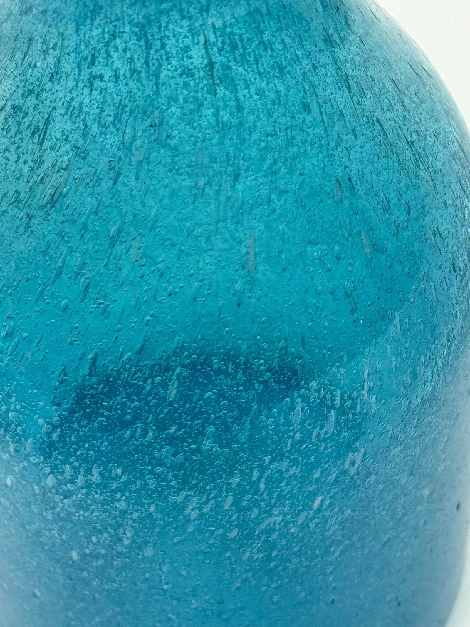 Art Glass Tall Vase: Vintage Mid Century Cerulean Periwinkle Blue Crackle With Lovely Texture - 4
