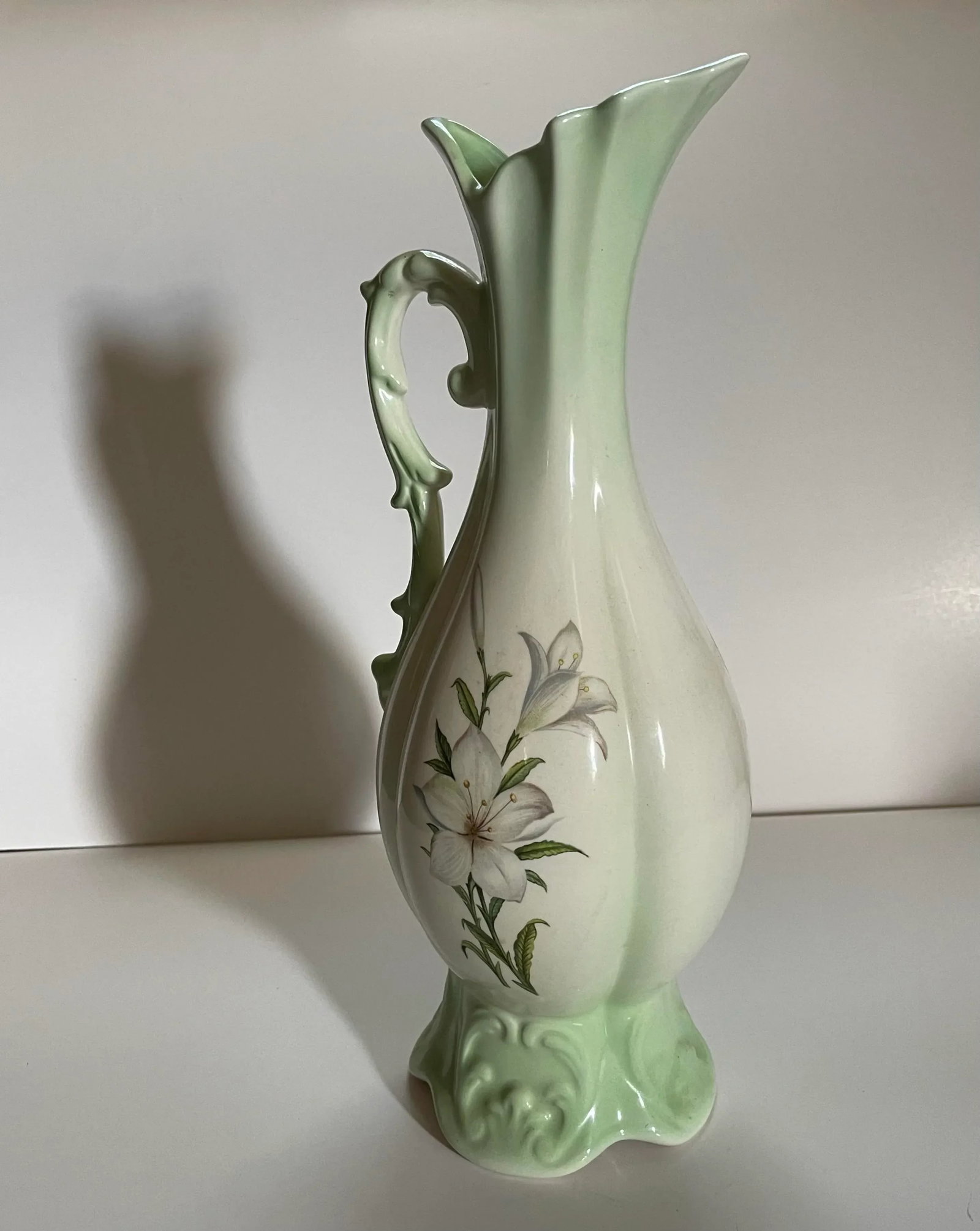 Mid 20th Century Pale Green Lily Decorative Jar - 6