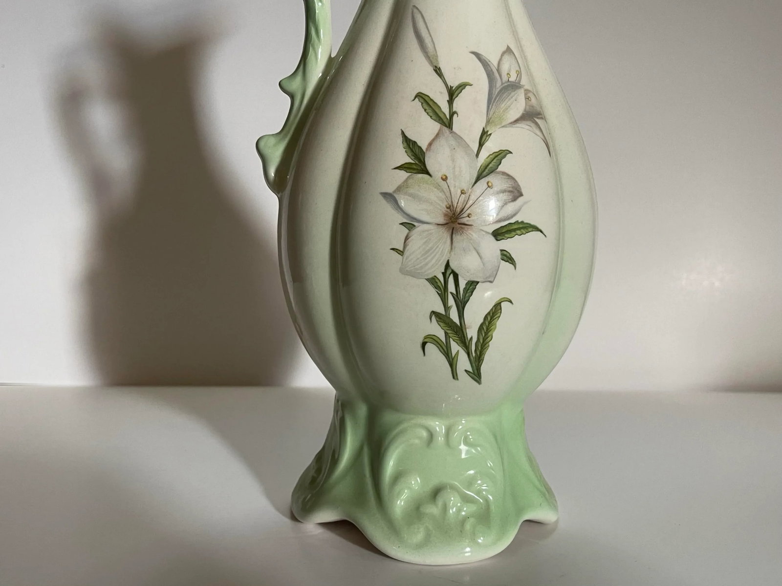 Mid 20th Century Pale Green Lily Decorative Jar - 7