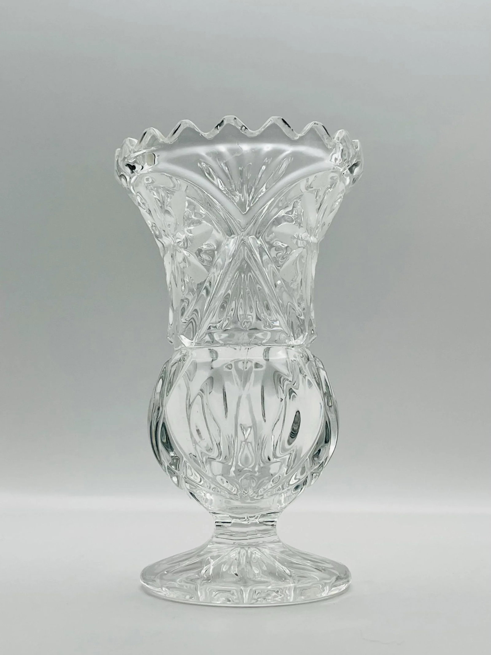 Early 20th Century Footed Crystal Bud Vase - 2