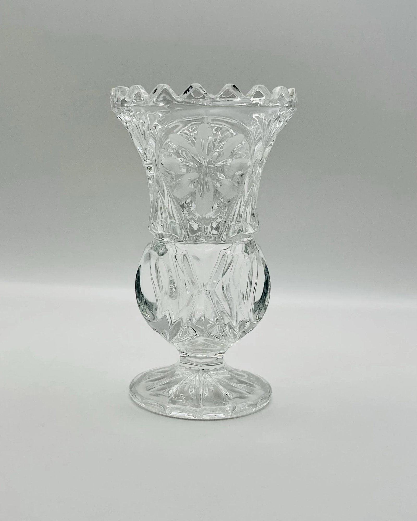 Early 20th Century Footed Crystal Bud Vase - 4