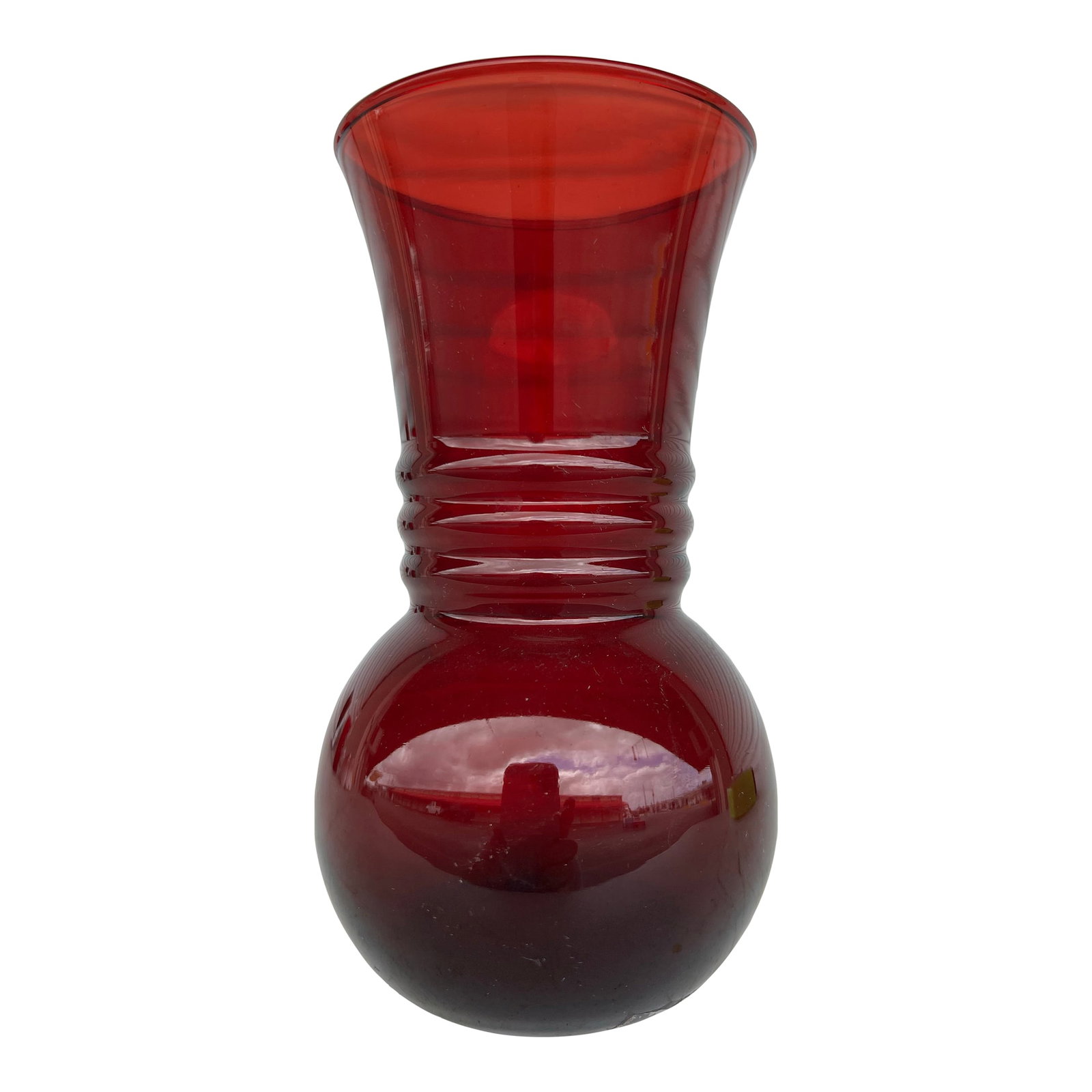 1930s Royal Ruby Red Glass Vase by Anchor Hocking: Vintage Anchor Hocking Royal Ruby Red Glass Flower Vase. Makes a Beautiful home accent. Condition: Alterations: Original Condition Unaltered Imperfections: Some Imperfections Condition Notes:
