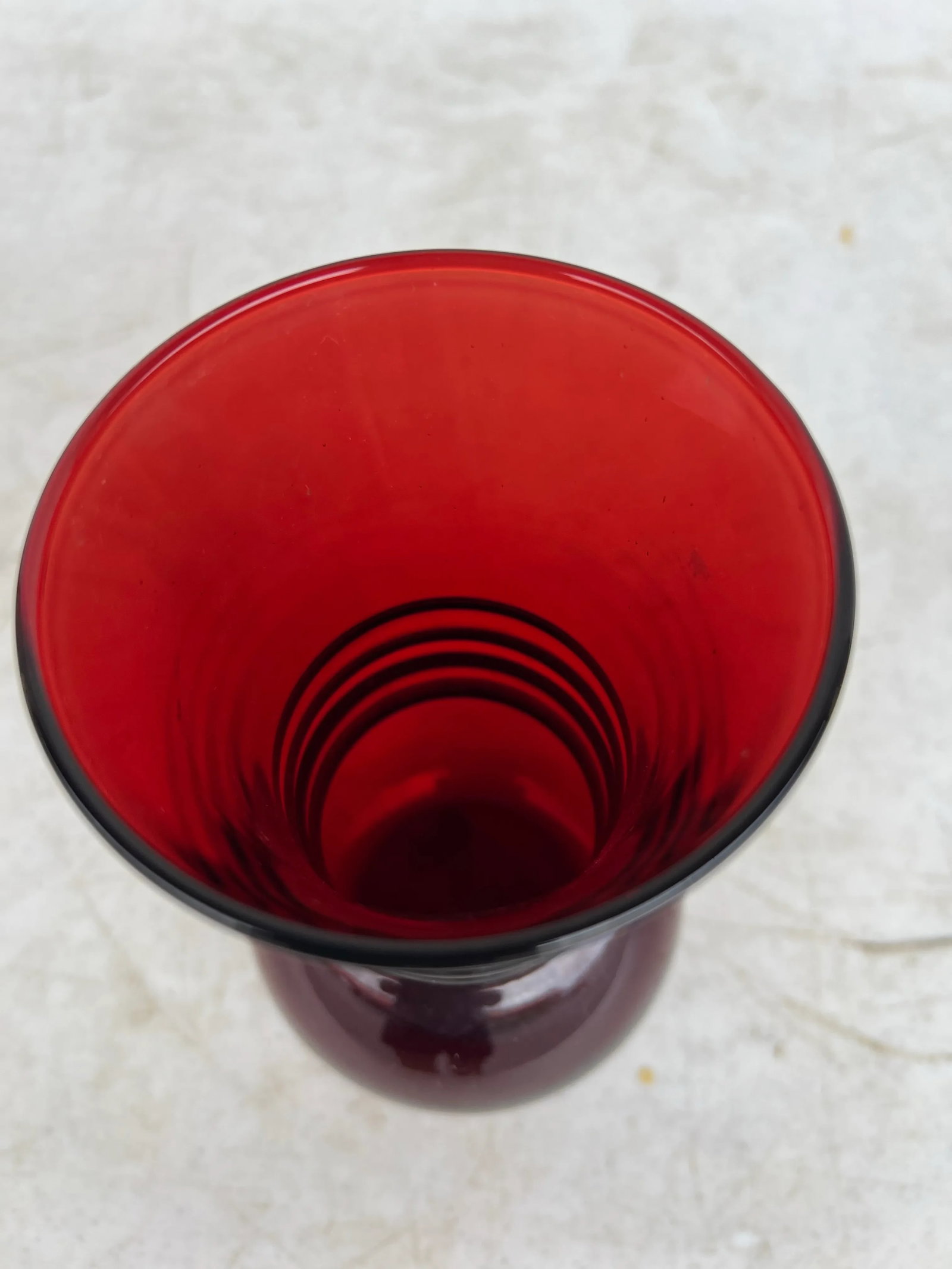 1930s Royal Ruby Red Glass Vase by Anchor Hocking - 3