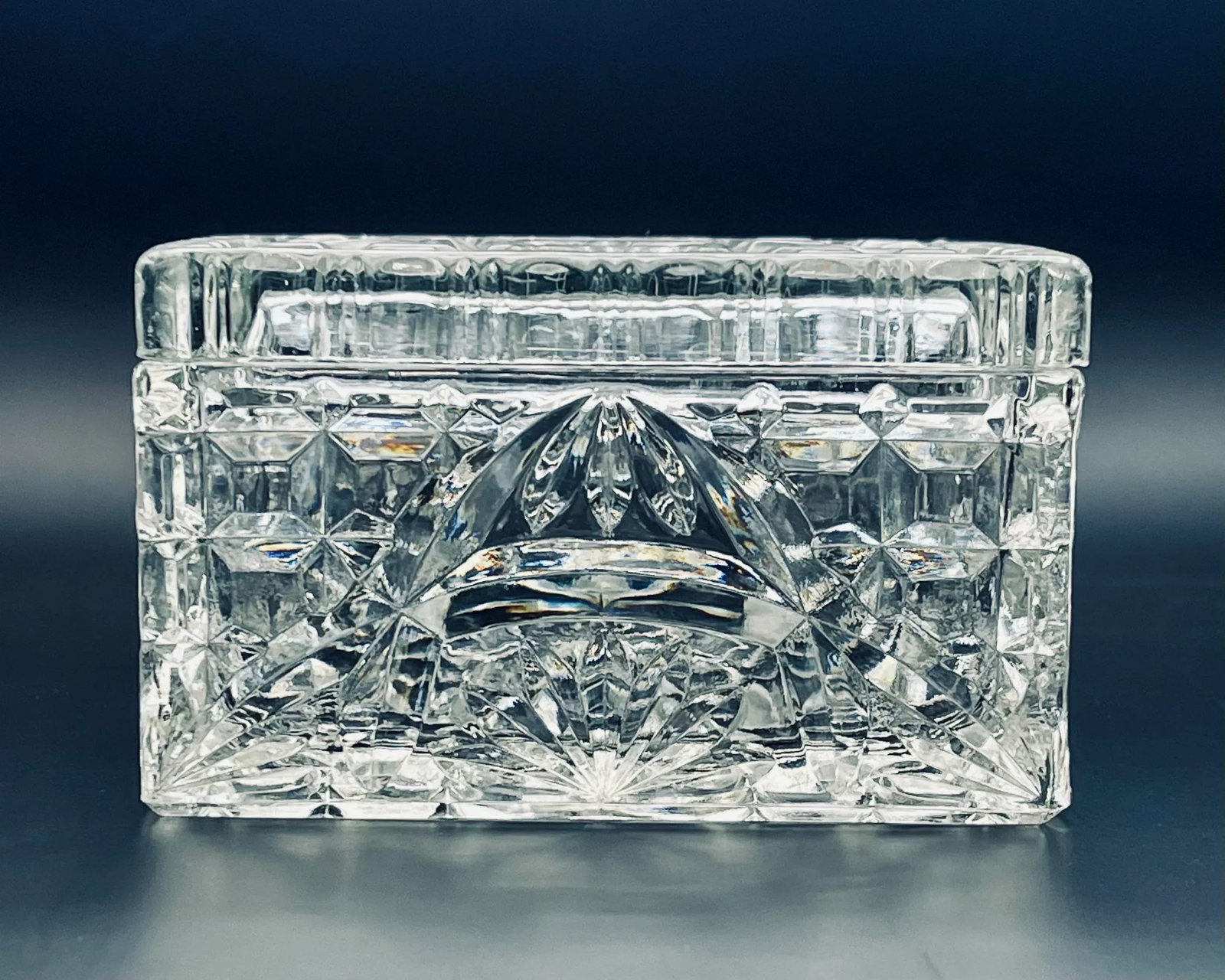 Mid 20th Century Anchor Hocking Pressed Glass Trinket Box - 2