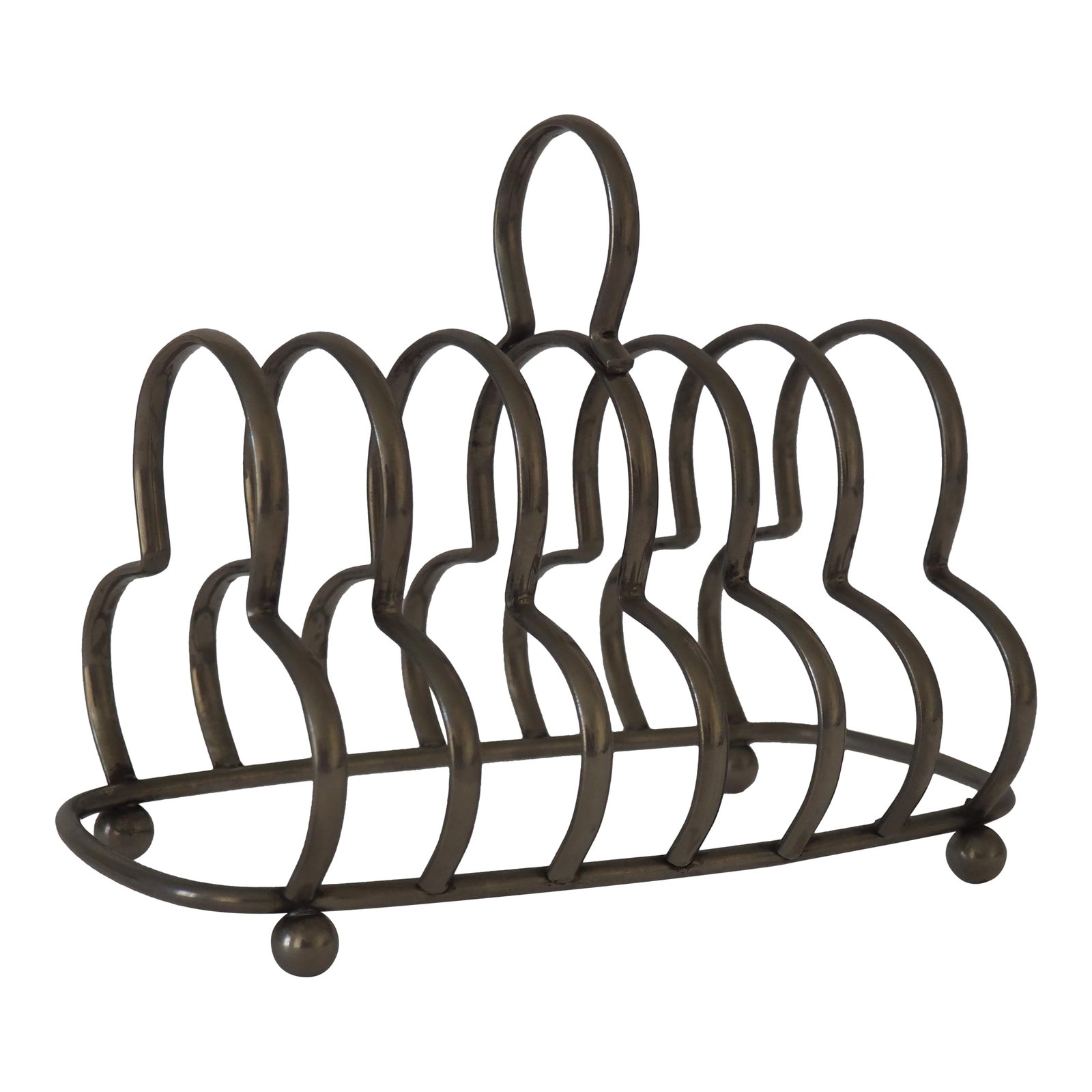Vintage Silver Plate Toast Rack: A lovely Art-Deco English, 6-slice silverplate toast rack. It features an unique clover styling, ball feet, round handle, and a wonderful silver-plated finish. It can be used to hold toast, napkins, o