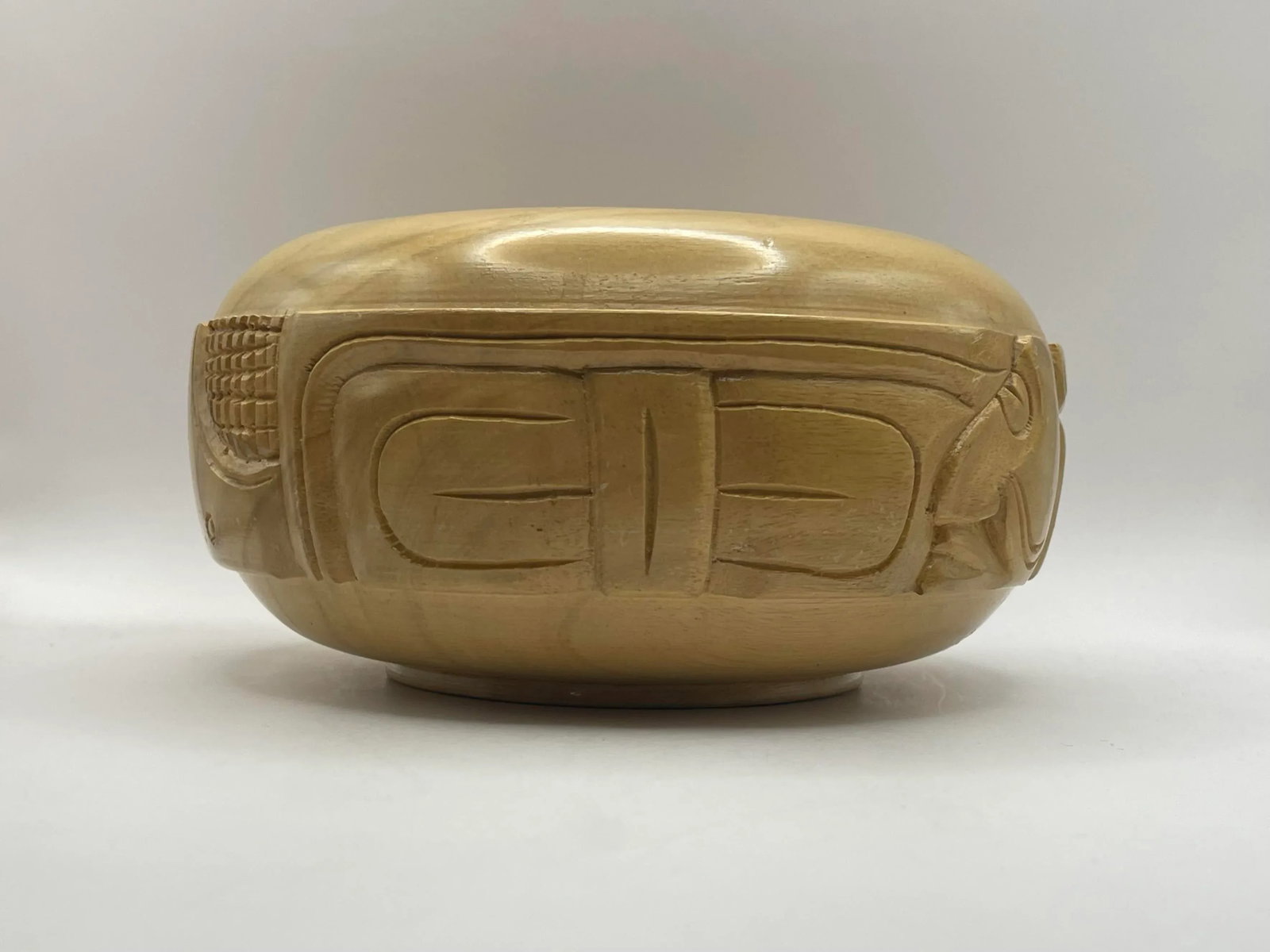 Mid 20th Century Carved Wooden Decorative Bowl - 7