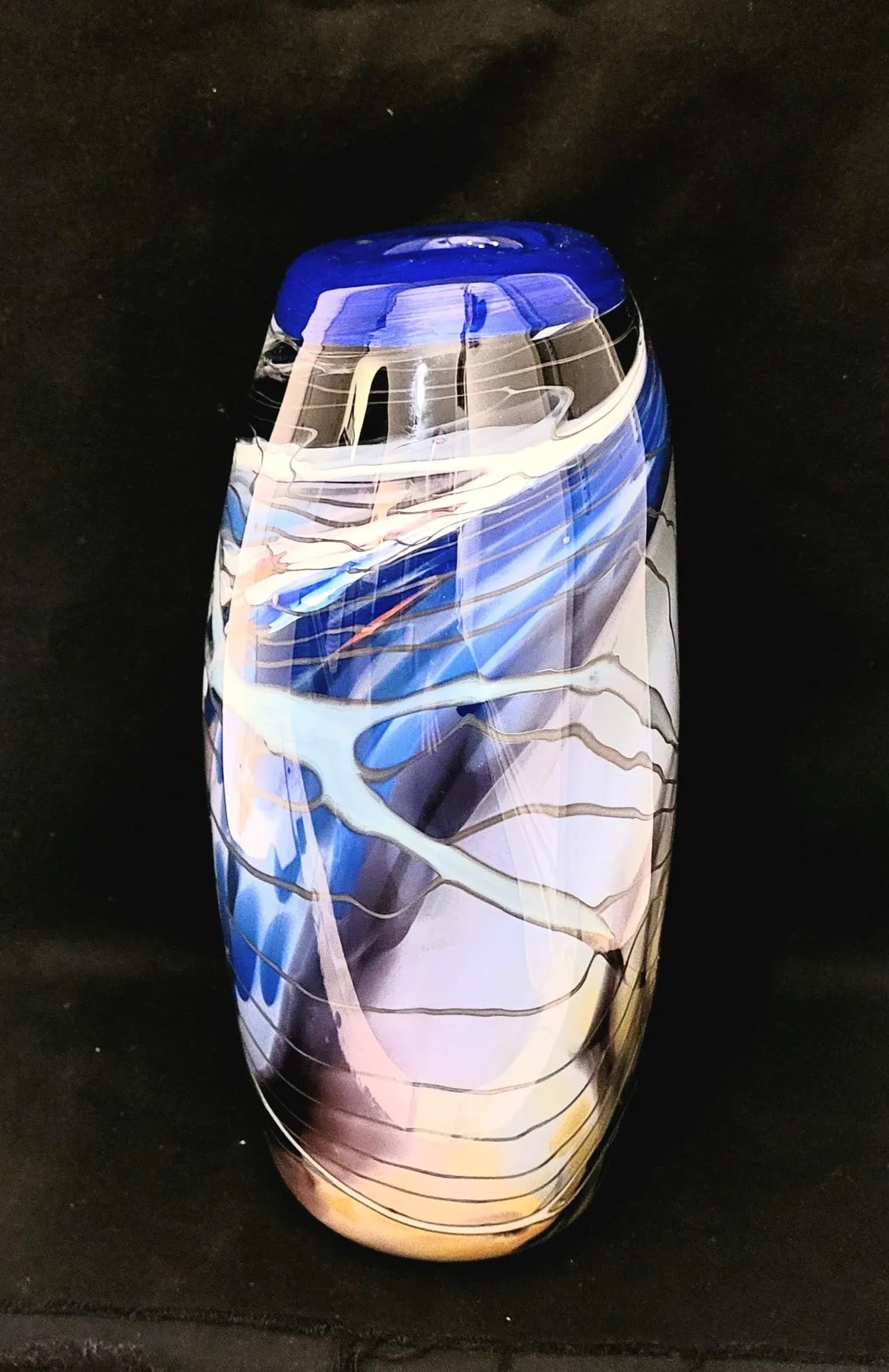 Signed Late 20th Century Hand Blown Art Glass Vase - 3