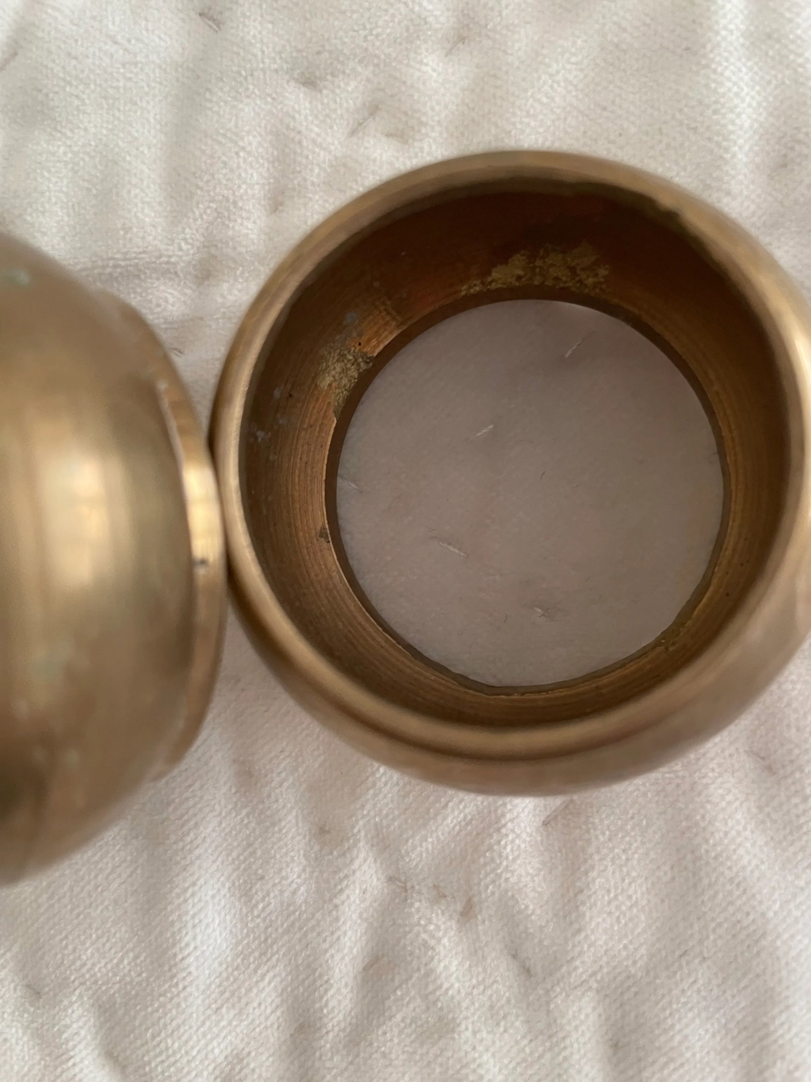 Set of 2 Vintage Brass Napkin Rings - 5