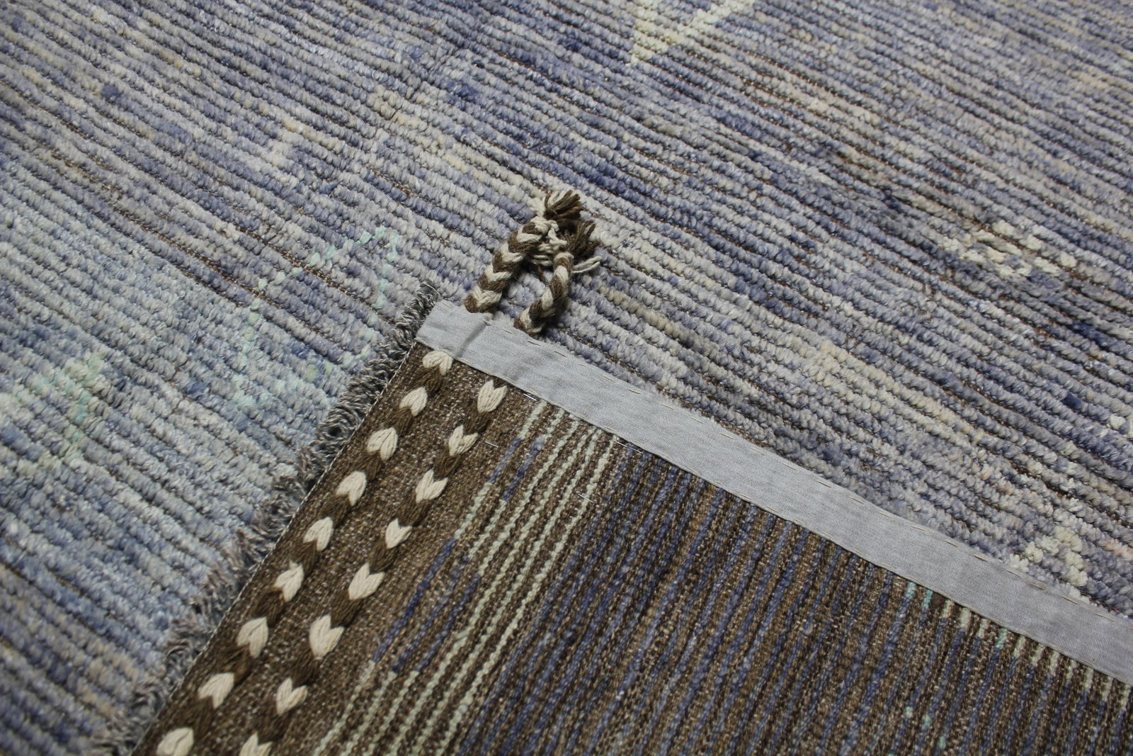 Hand Knotted Borderless Moroccan Design Rug. 11'10" X 15'10" - 3