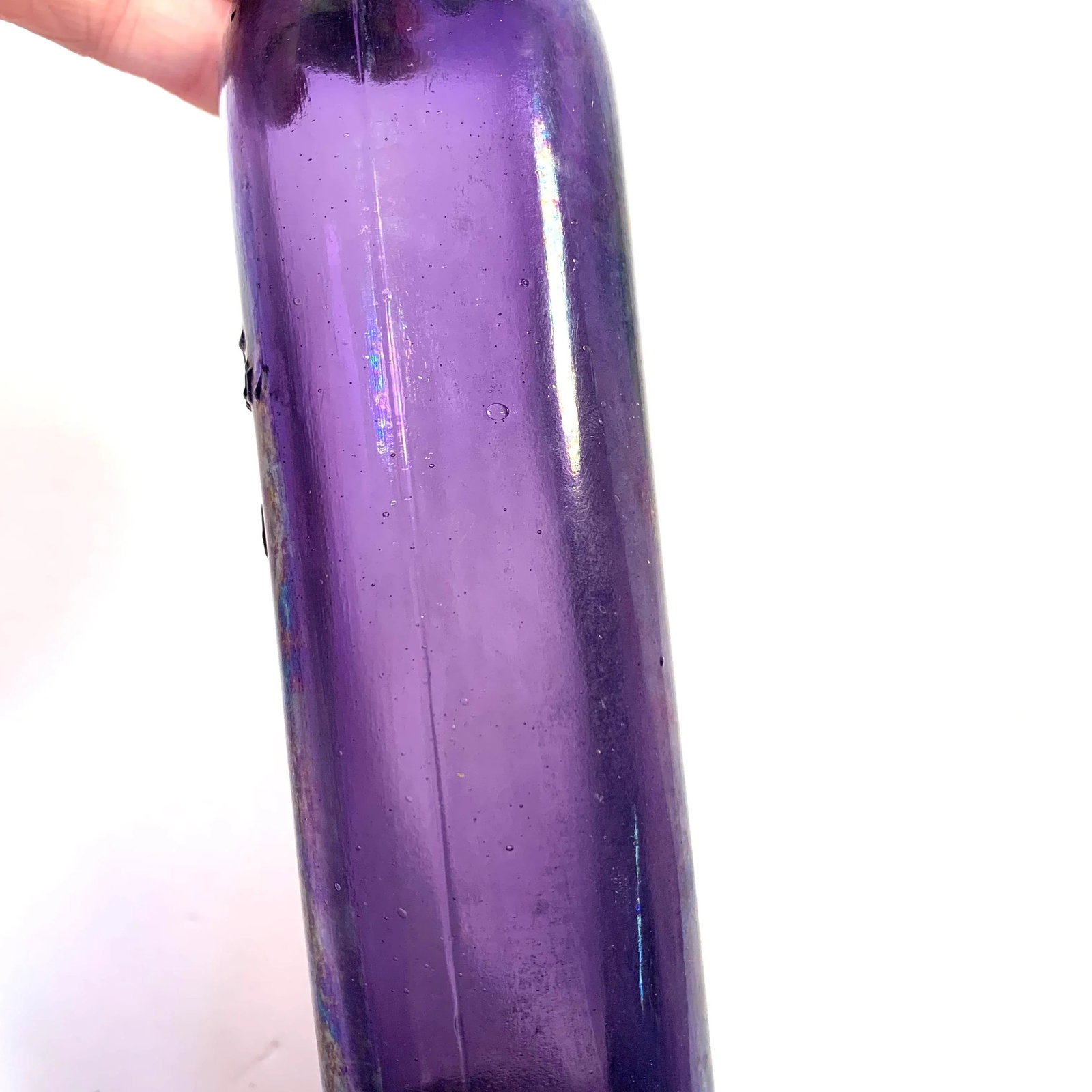 Early 20th Century Larkin Co. Amethyst Glass Bottle Art Nouveau - 7