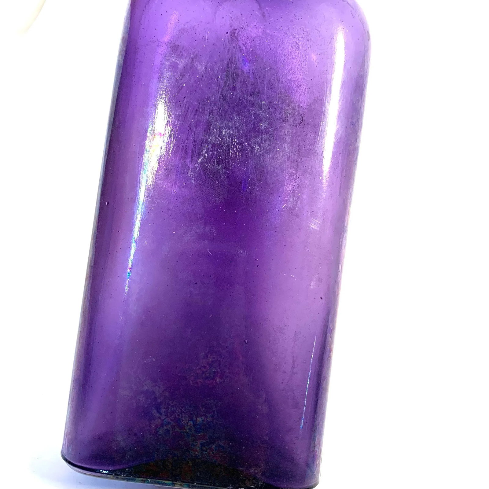 Early 20th Century Larkin Co. Amethyst Glass Bottle Art Nouveau - 9