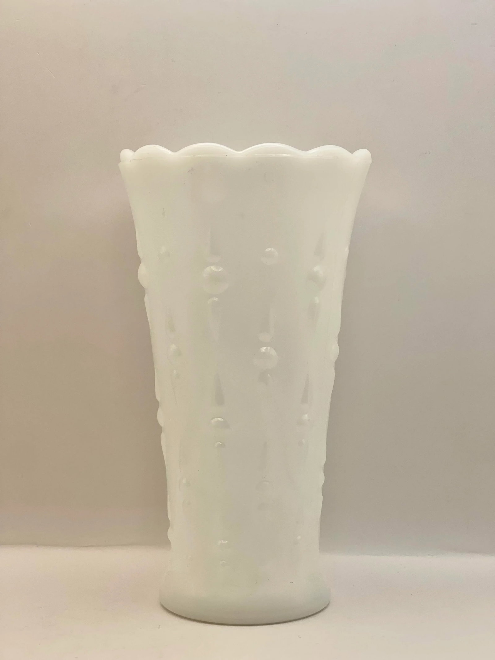 1940s Anchor Hocking Milk Glass Vase - 3