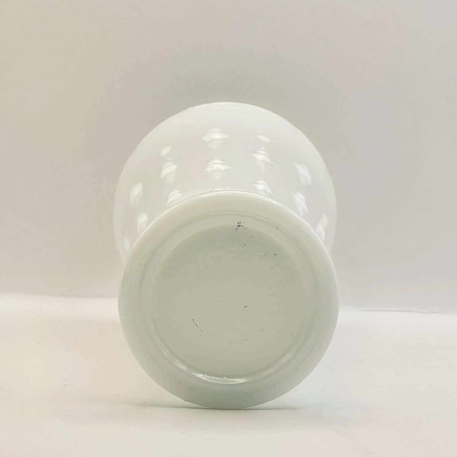 1940s Anchor Hocking Milk Glass Vase - 6
