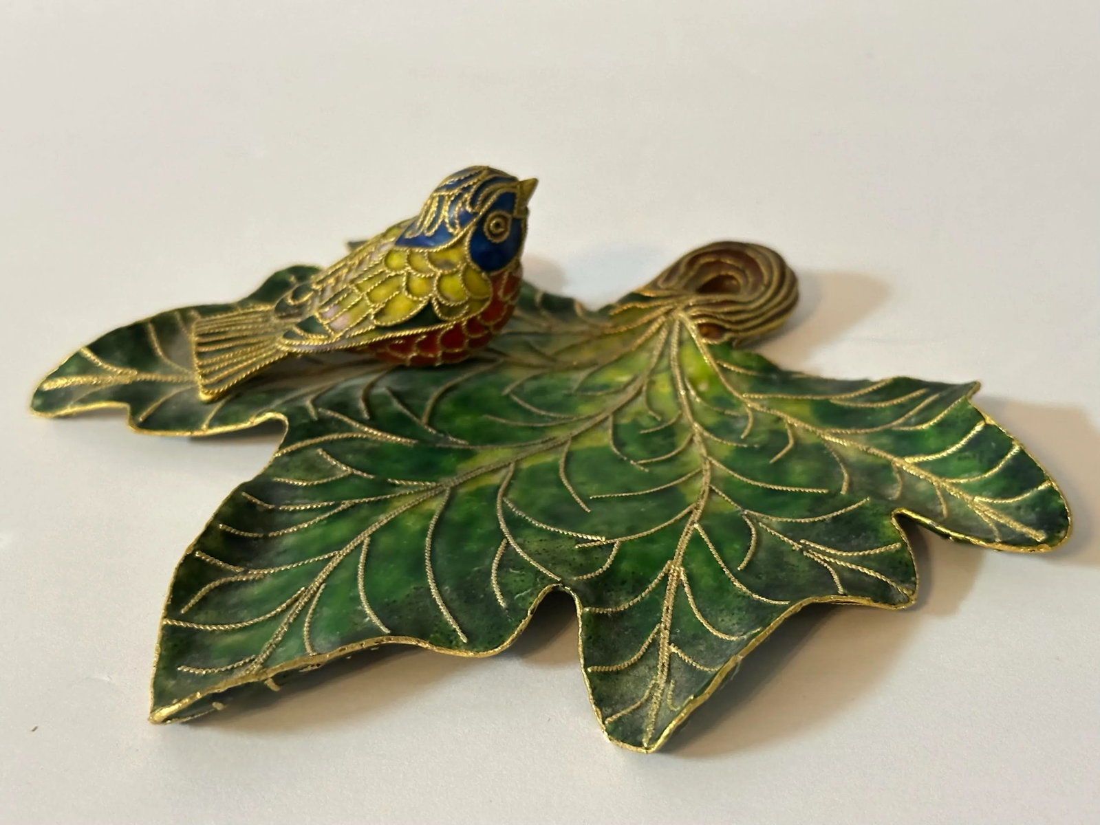 Vintage 1900s Cloisonne Enamel Bird on Leaf Shaped Decorative Dish - 7