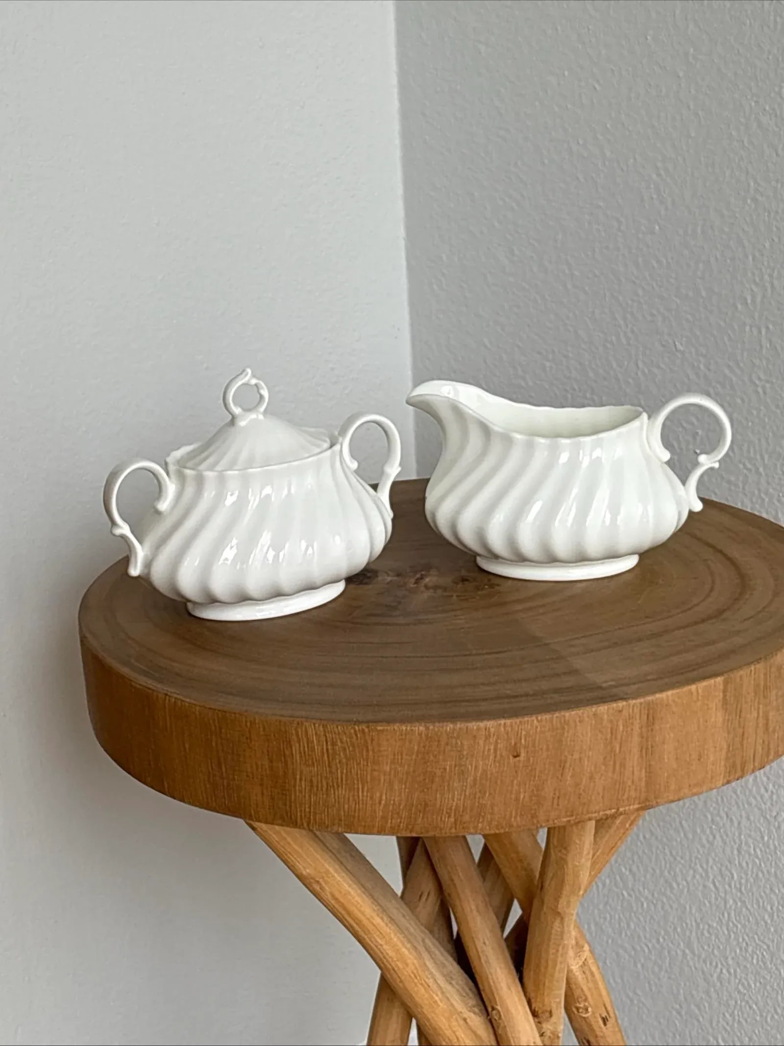 1990s Royal Doulton Cascade White Cream Pitcher and Sugar Set - 11