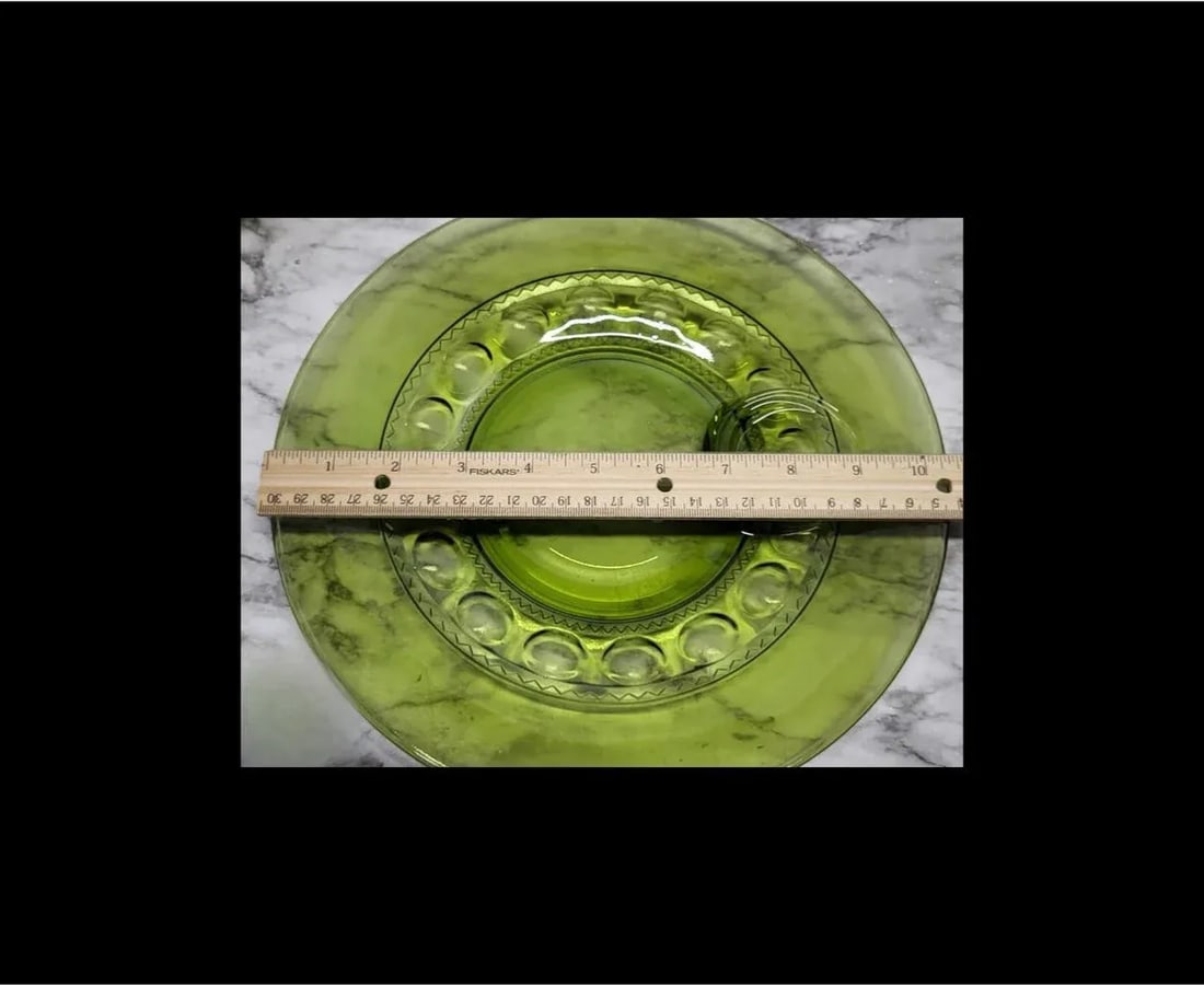 Vintage Indiana Glass Snacker Green Cups & Plates Kings Crown- 4 Pieces - 8
