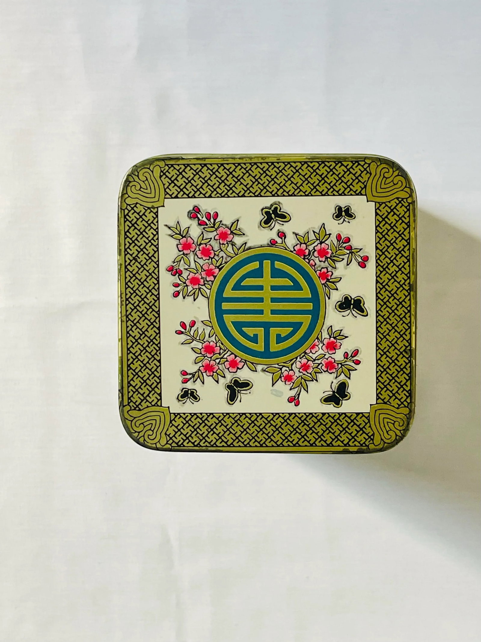 Early 20th Century Asian Garden Scene Tin Box - 3