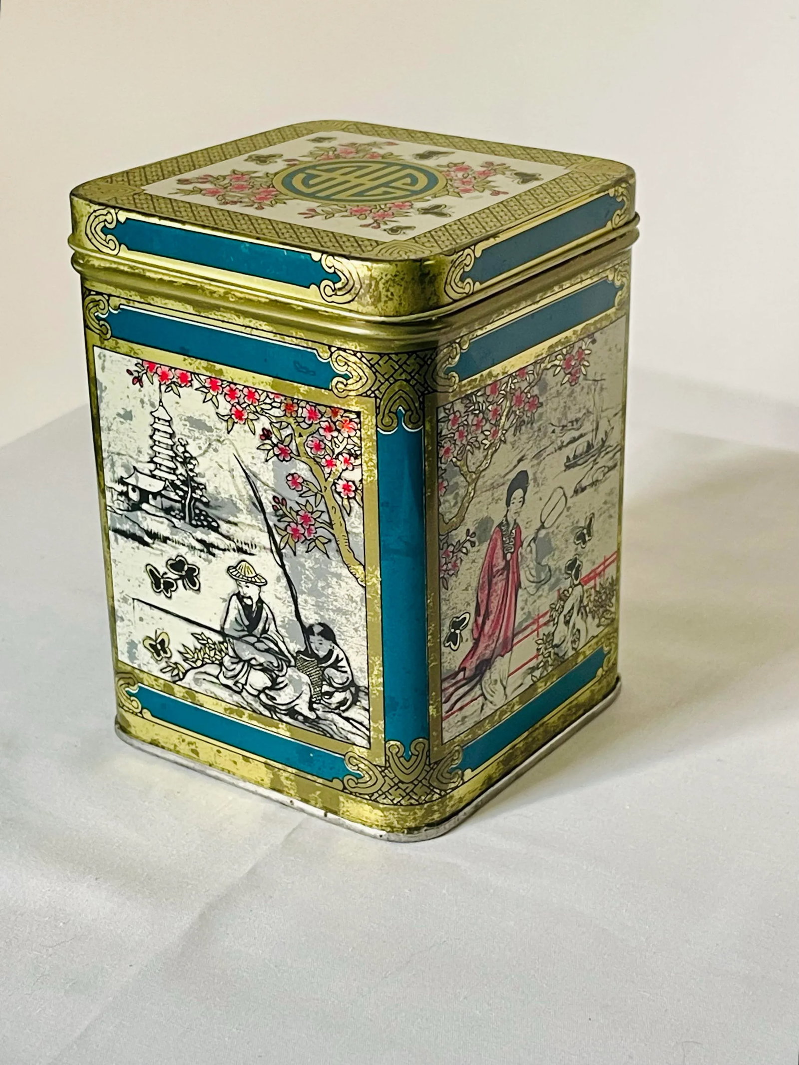 Early 20th Century Asian Garden Scene Tin Box - 5