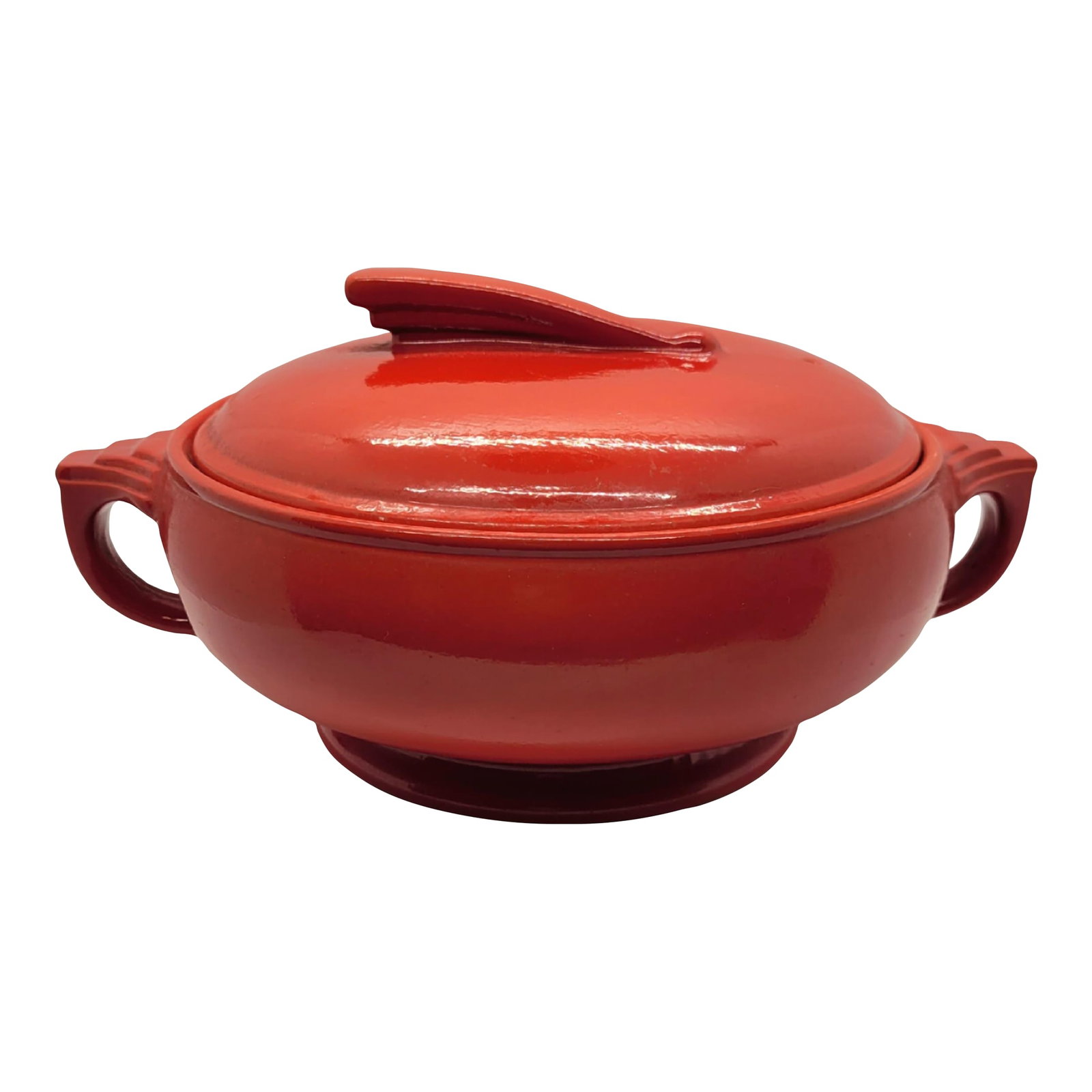 Vintage Red Hall Pottery Art Deco Sundial Covered Casserole Dish: This really awesome casserole from Hall China is in the sundial pattern featuring a Retro top and handles. Still stylish today, this vintage casserole shows why Hall Superior Quality China is still co