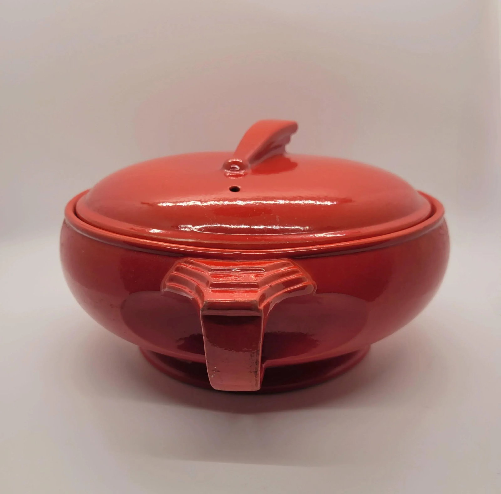 Vintage Red Hall Pottery Art Deco Sundial Covered Casserole Dish - 2