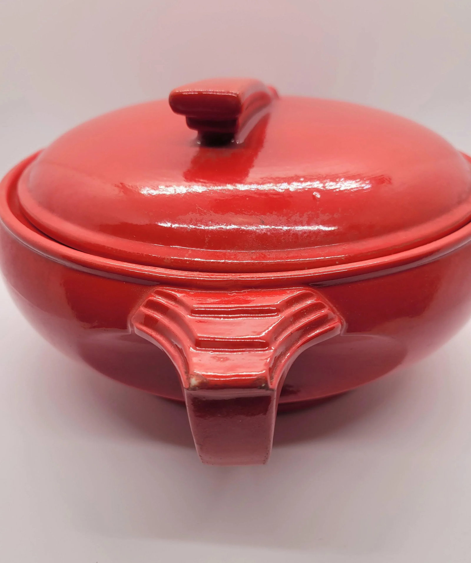 Vintage Red Hall Pottery Art Deco Sundial Covered Casserole Dish - 8