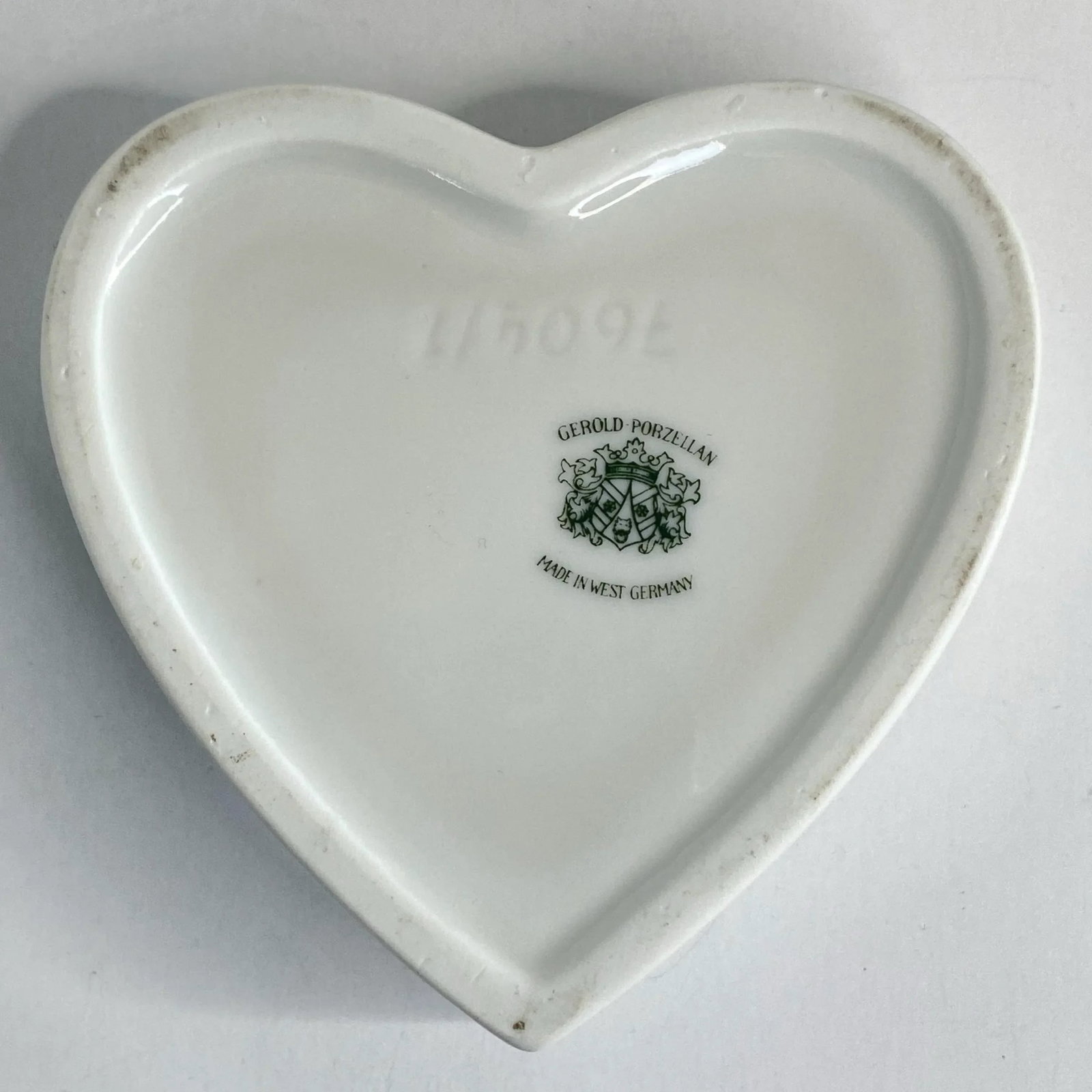 Vintage Gerold Porzellan Heart Shaped Trinket Box With Pink Flowers From West Germany - 3