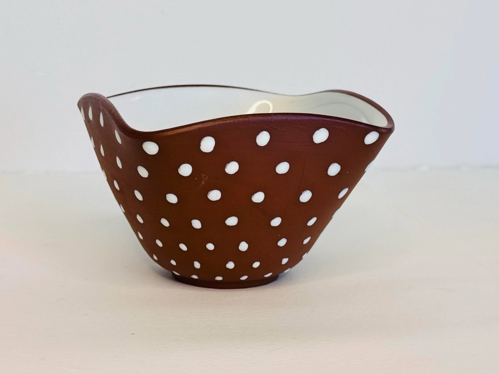 Vintage 1960s Graveren Norsk Brown Square Bowl With Raised White Polka Dots - 3