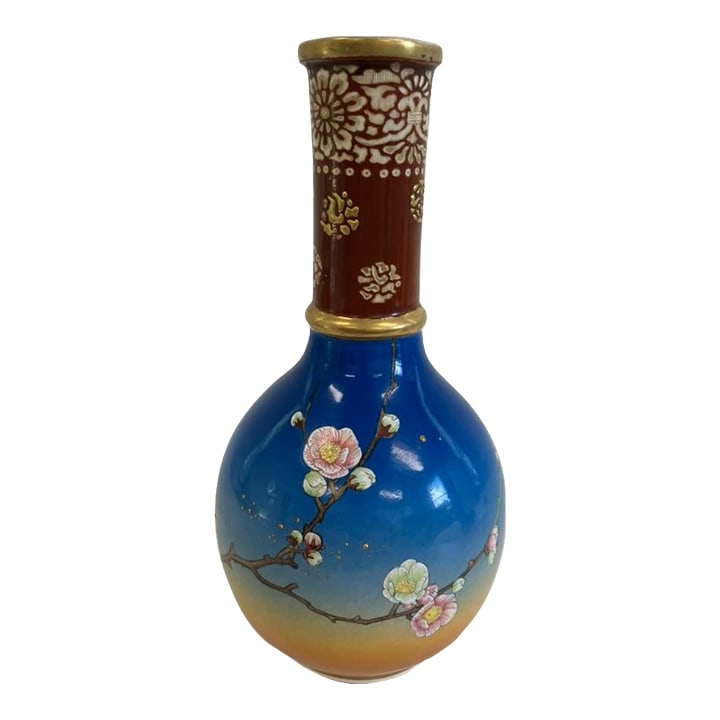 Antique Japanese Satsuma-Style Vase With Floral & Gilt Detailing - Late 19th to Early 20th Century: Artist/Origin: Japan, Satsuma-style export ware Date/Age: c. 1890s-1920s Medium: Hand-painted ceramic with enamel and gilt Description: Hand-painted Japanese vase with a brilliant ombre ground fading