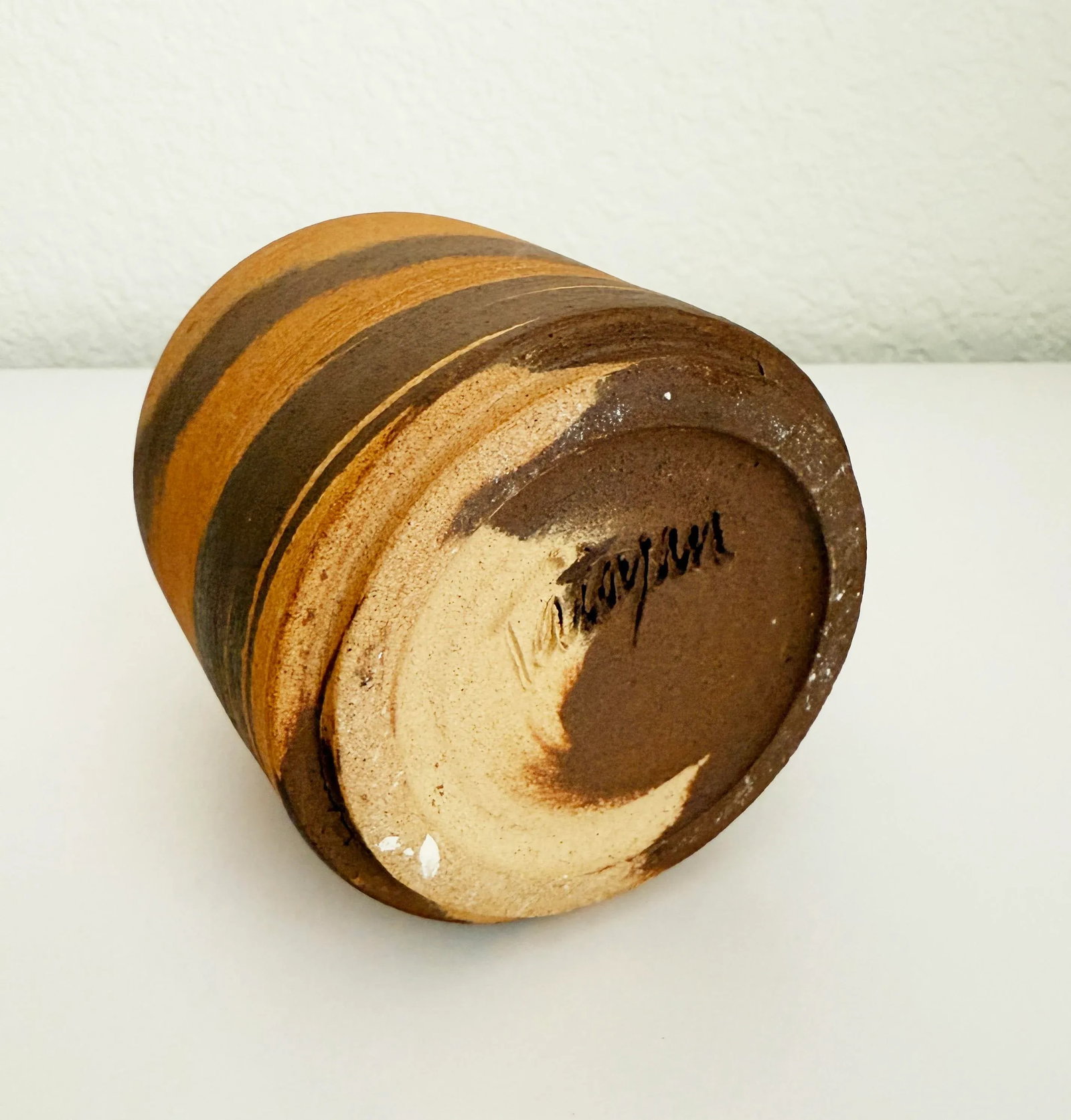 Mid-Century Brown Clay Swirl Vase, Artist Signed - 4