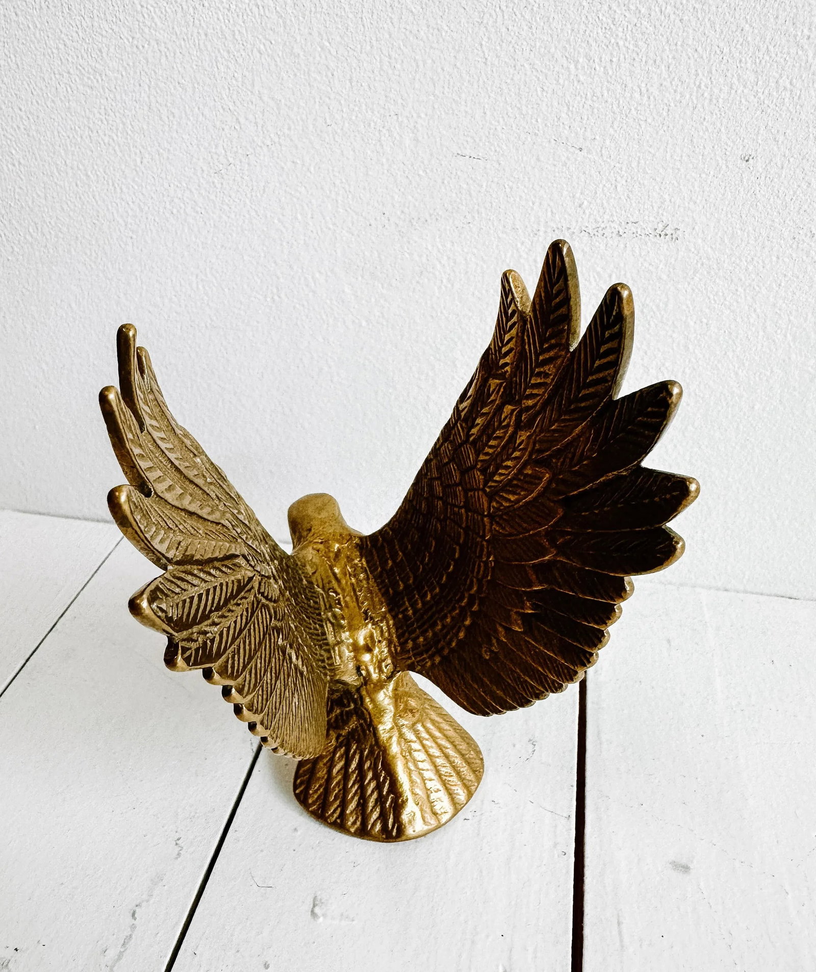 Vintage Brass Eagle in Flight Sculpure of Finial Piece - 6