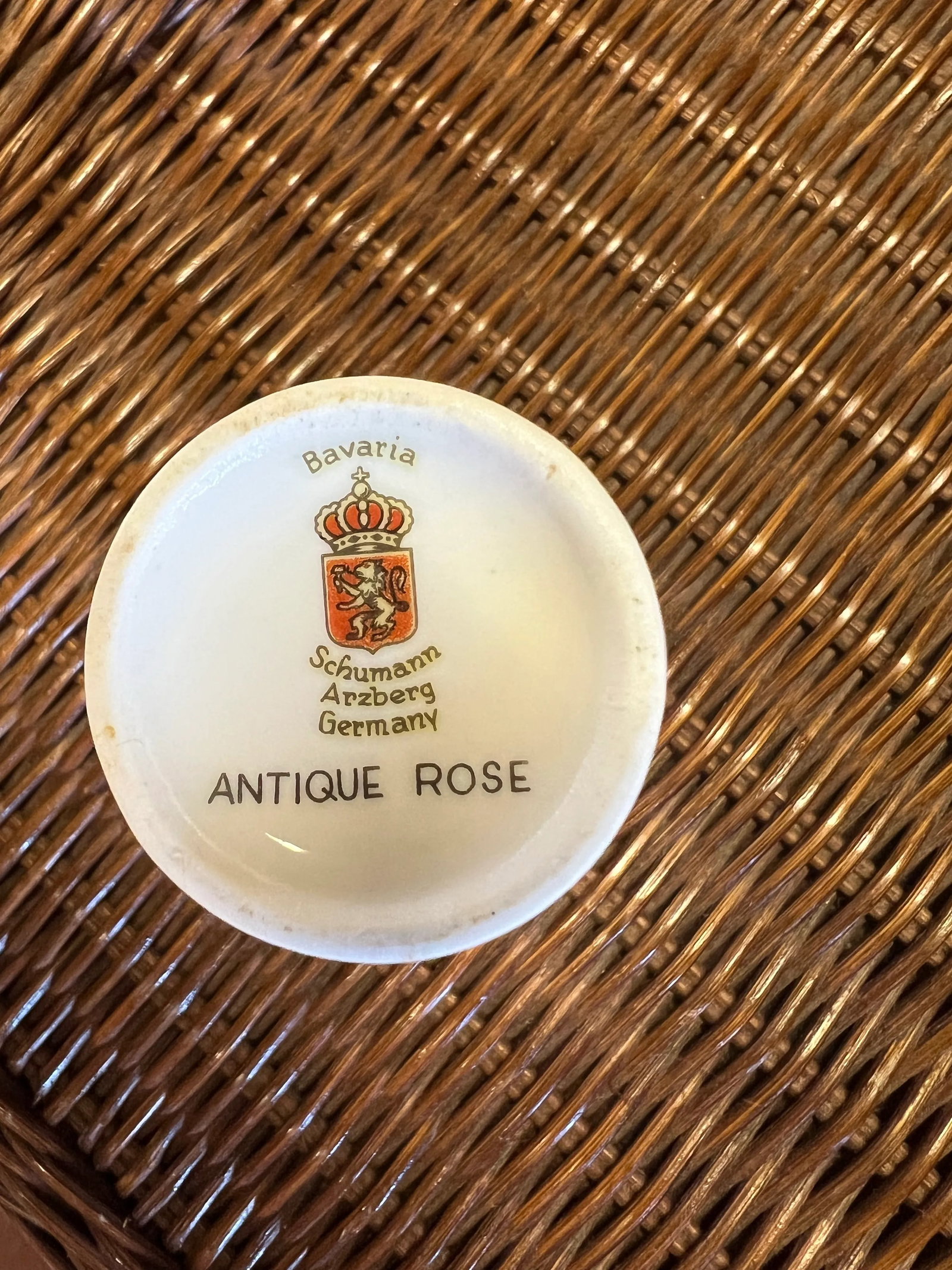 1950 Small Porcelain Bud Vase - 4