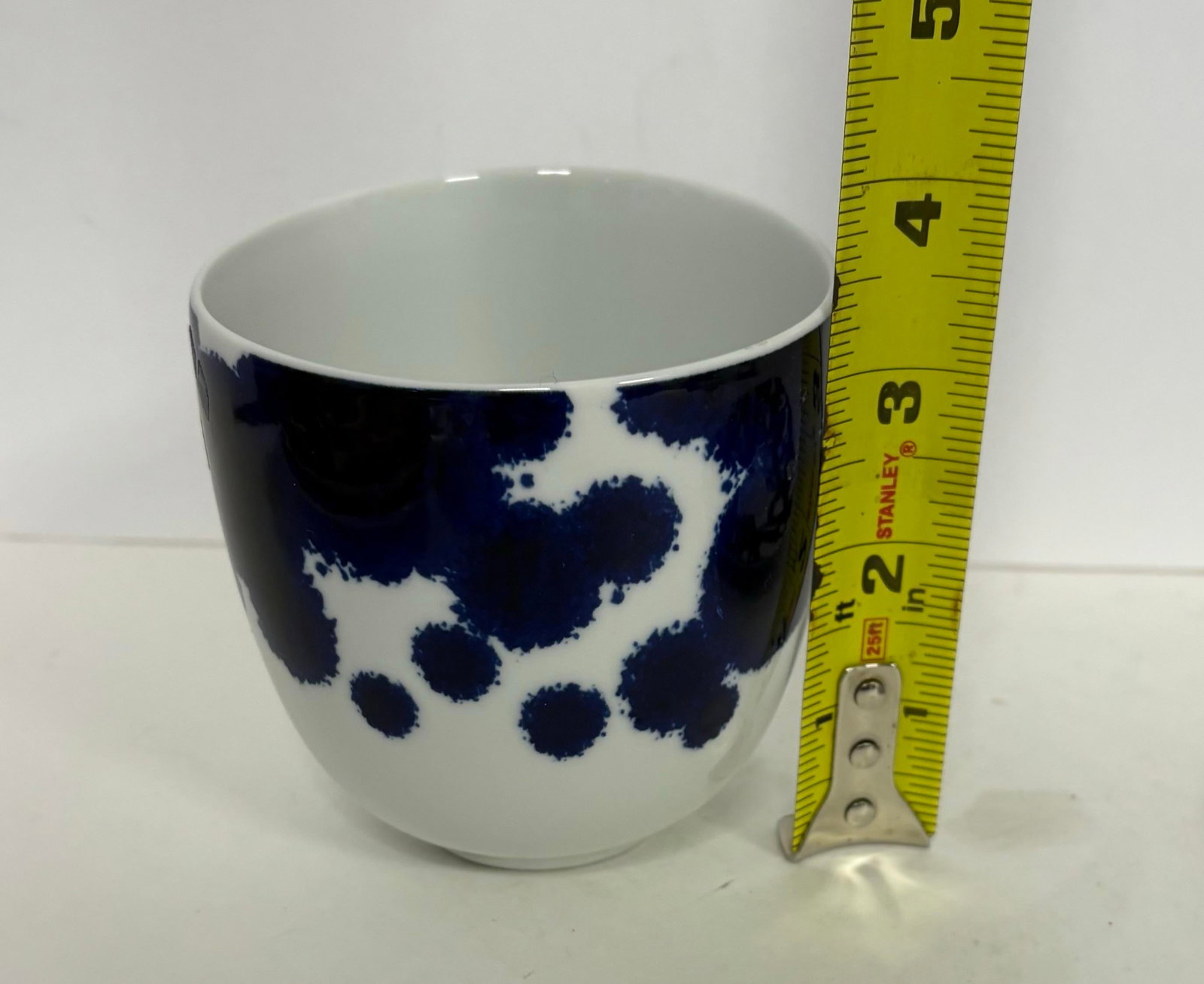 1990s Como by Paola Navone for Crate & Barrel Asymmetrical Cup and Saucer Set - 3