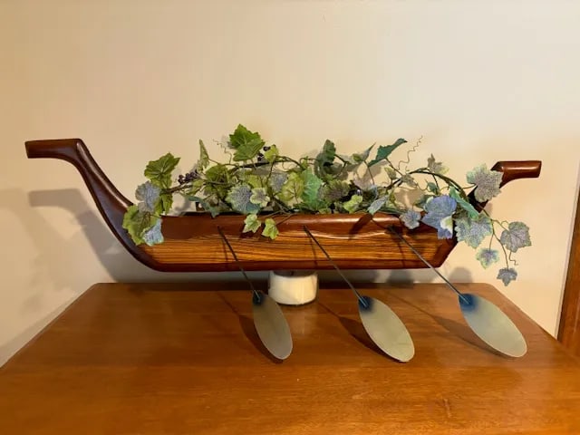 1960s Wooden Canoe Wall Decor With Metal Paddles - Rustic Decor - 2