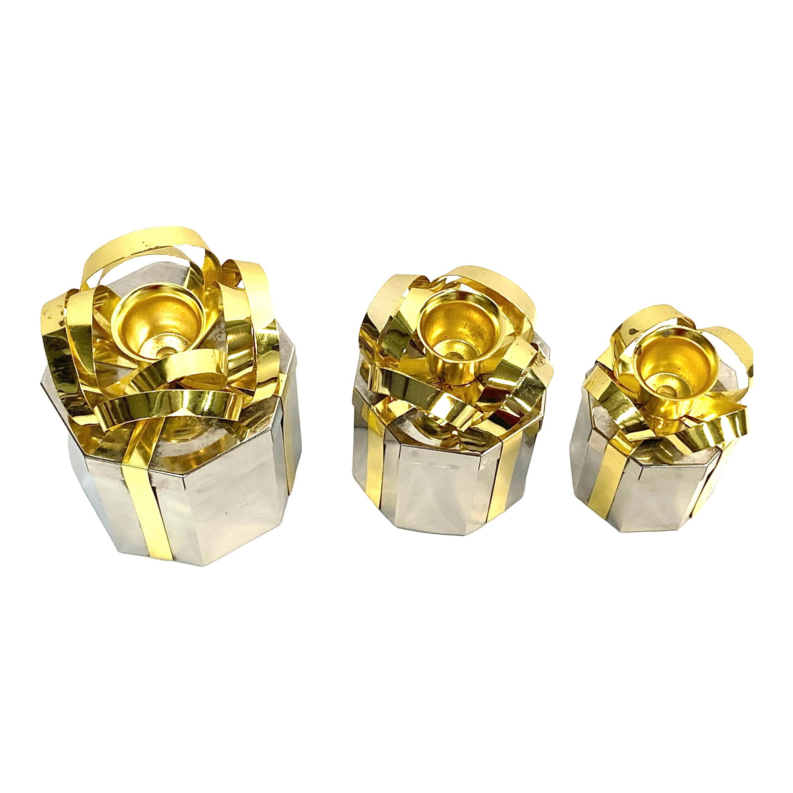 1980s Godinger Silverplate Candle Holders Set of 3: Godinger silverplate gift box shaped candle holders with brass ribbons. Set of 3 different sizes. Condition: Good vintage condition, signs of minor, normal age and use Dimensions:3 1/4", 2 3/4", and 2
