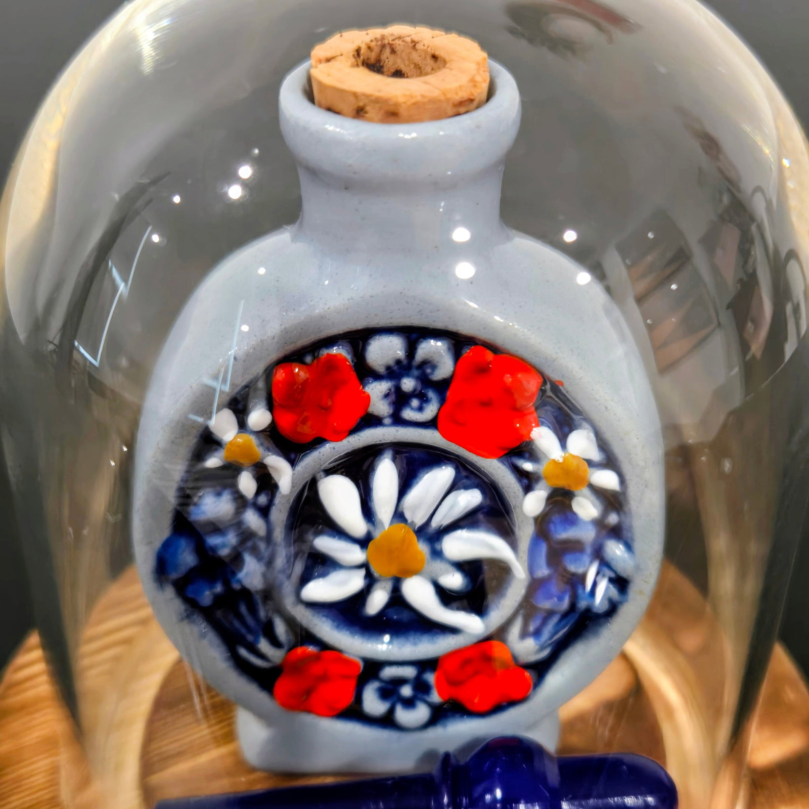 Vintage German Zwiefacher Schmalzlerfranzl Stoneware Snuff Bottle With Cobalt Stopper & Glass Displa - 3