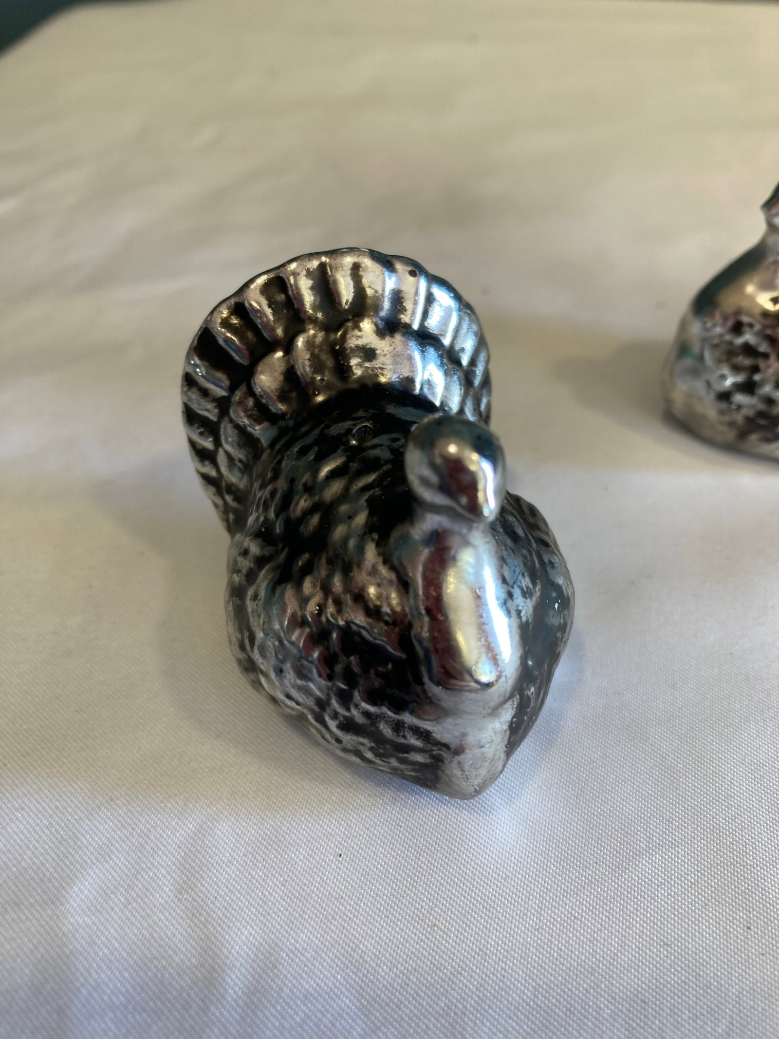 Vintage Ceramic Turkey Salt & Pepper Shakers With Metallic Silver Finish - 3