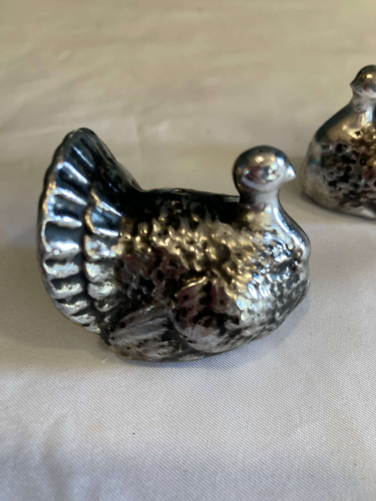 Vintage Ceramic Turkey Salt & Pepper Shakers With Metallic Silver Finish - 4