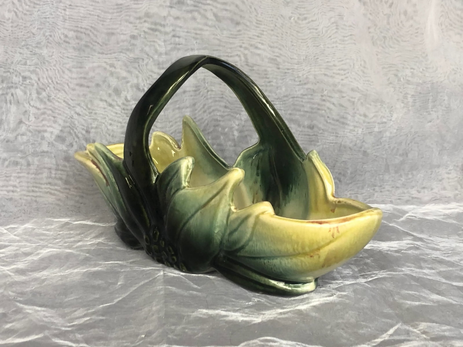 1950s Hull Pottery Basket Indoor Planter - 10