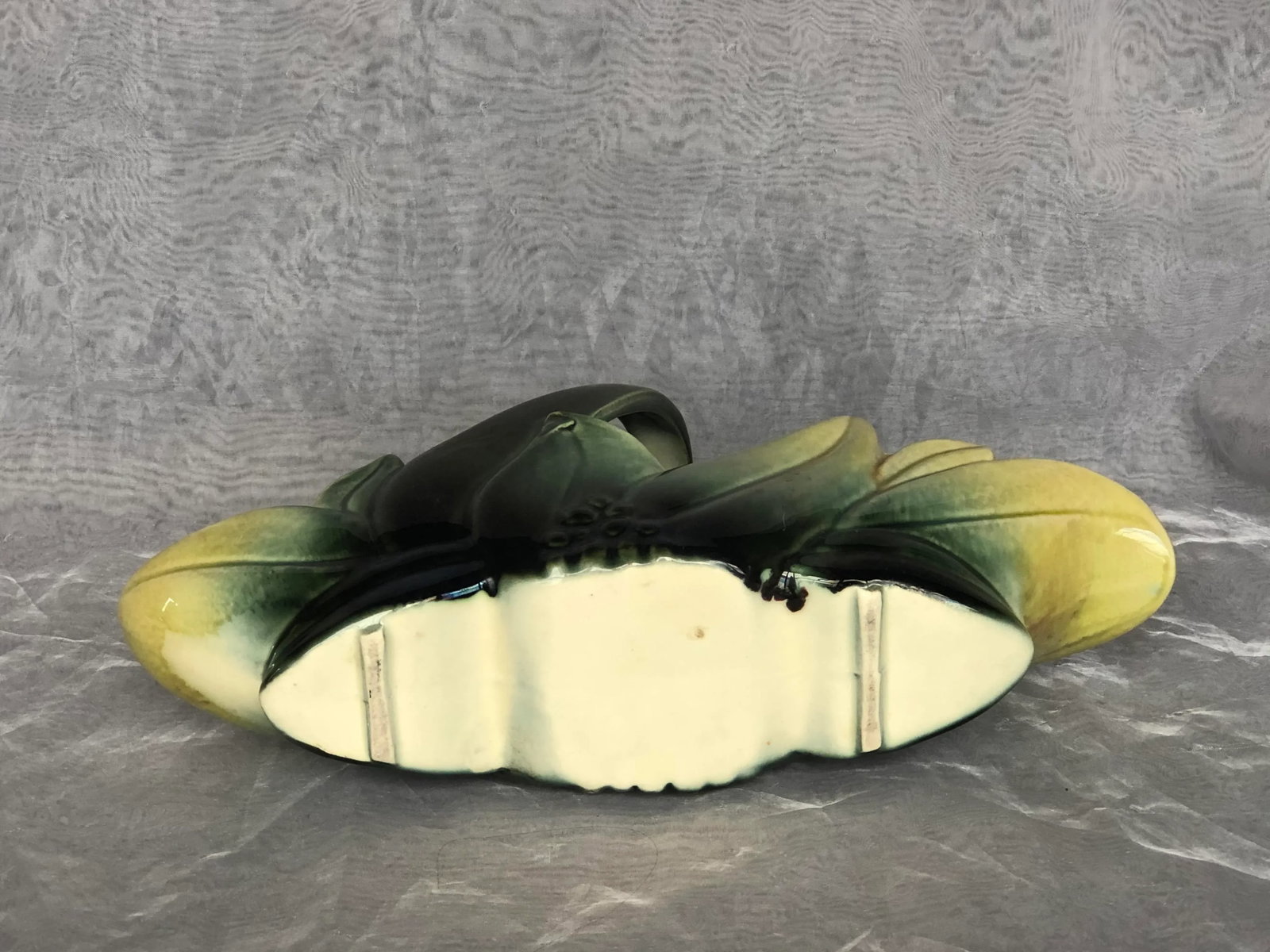1950s Hull Pottery Basket Indoor Planter - 11