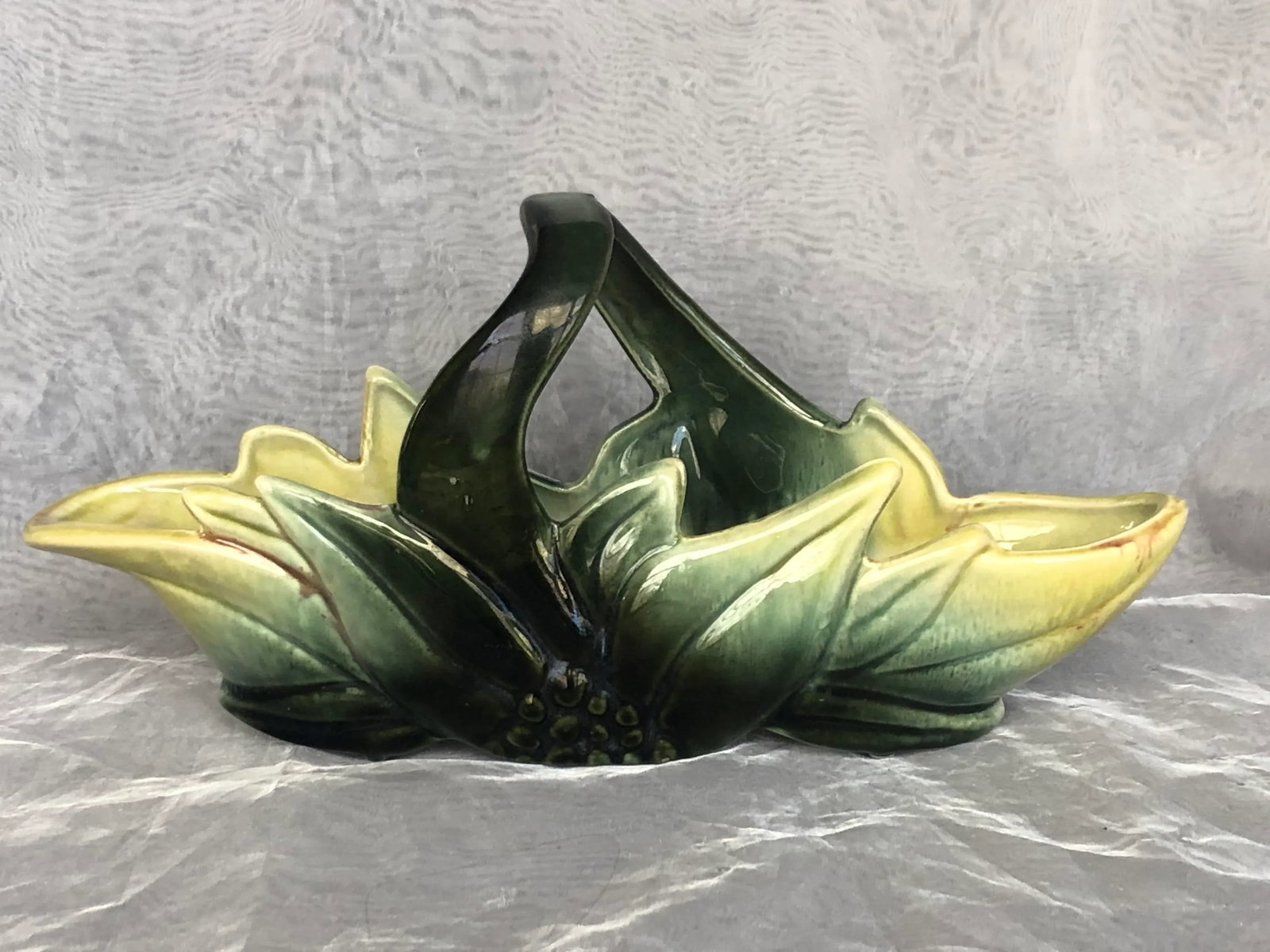 1950s Hull Pottery Basket Indoor Planter - 2