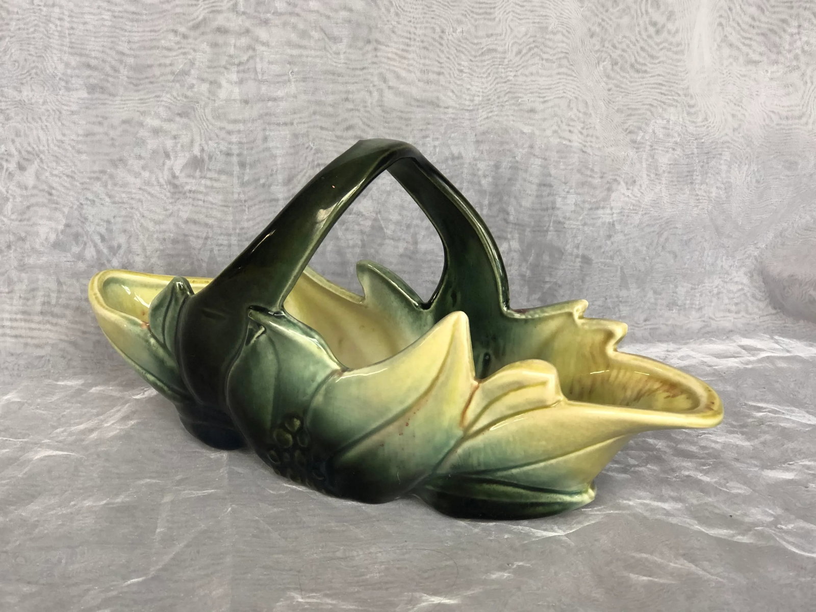 1950s Hull Pottery Basket Indoor Planter - 3
