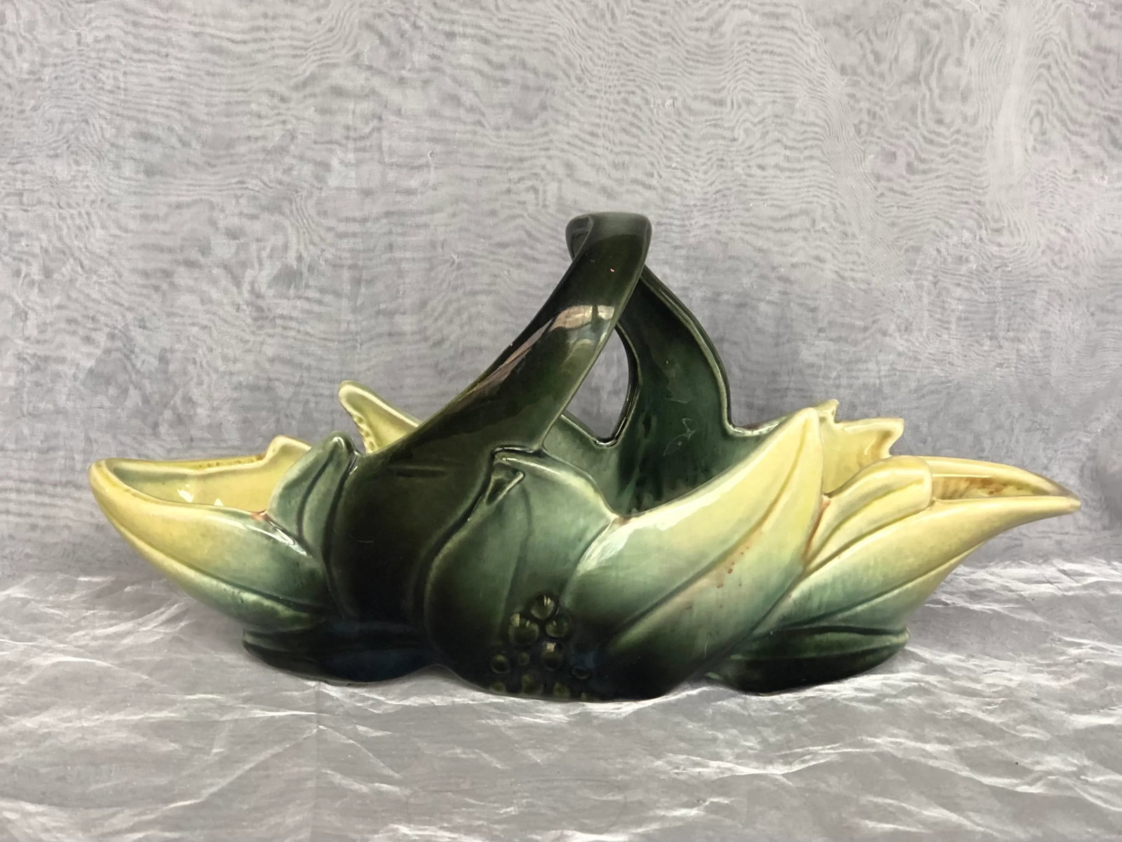 1950s Hull Pottery Basket Indoor Planter - 4