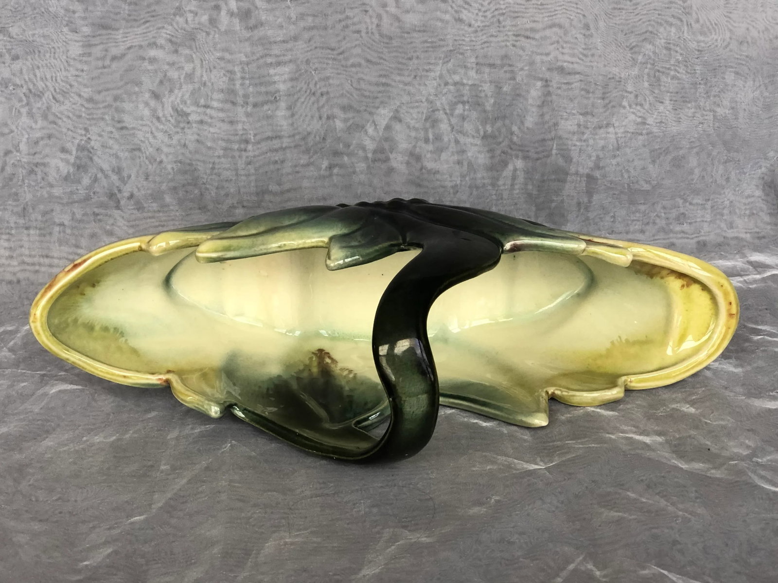 1950s Hull Pottery Basket Indoor Planter - 7