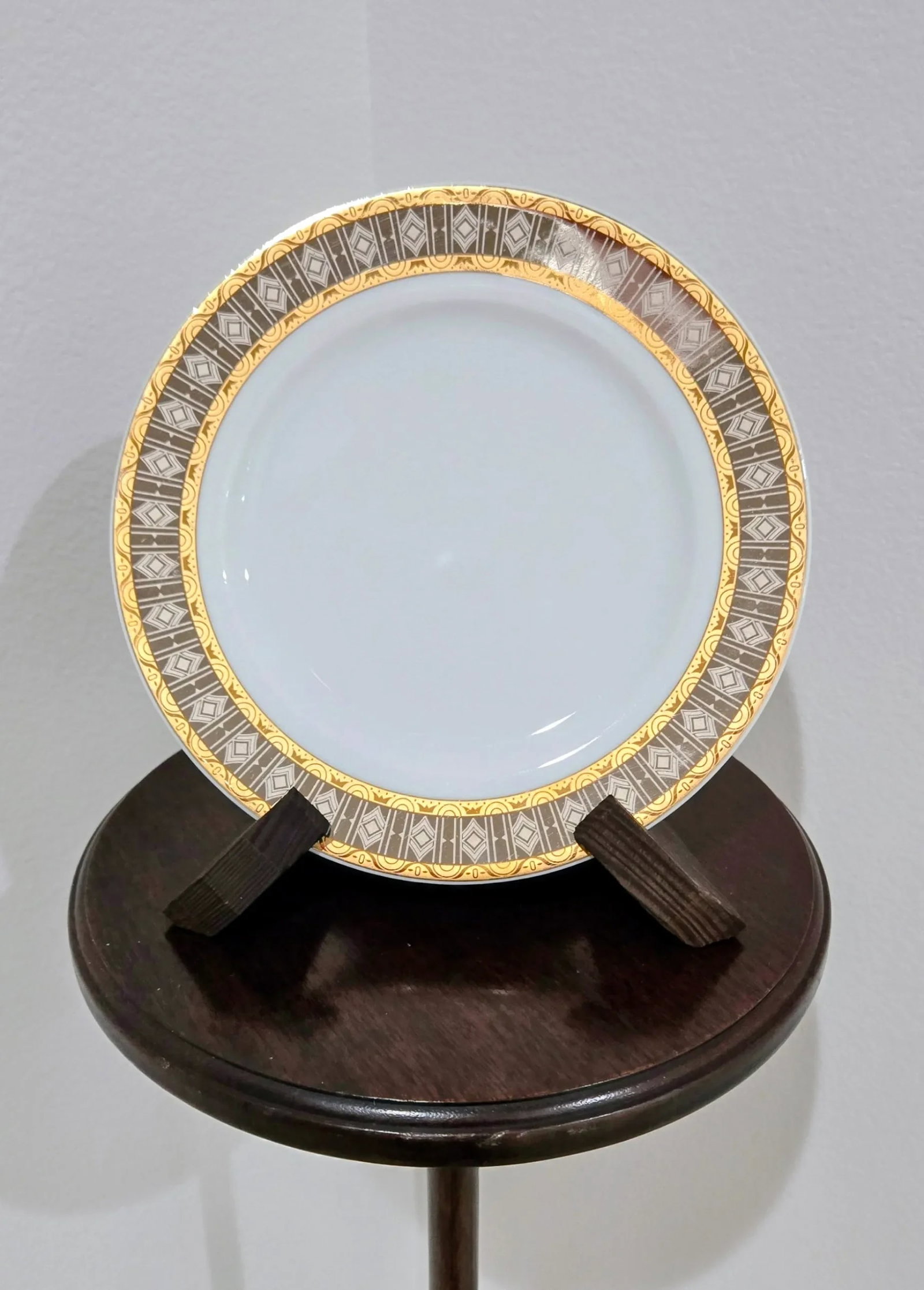 Late 20th Century Formalities by Baum Bros Fine Bohemian Porcelain "Samantha" Dessert Plate - 3