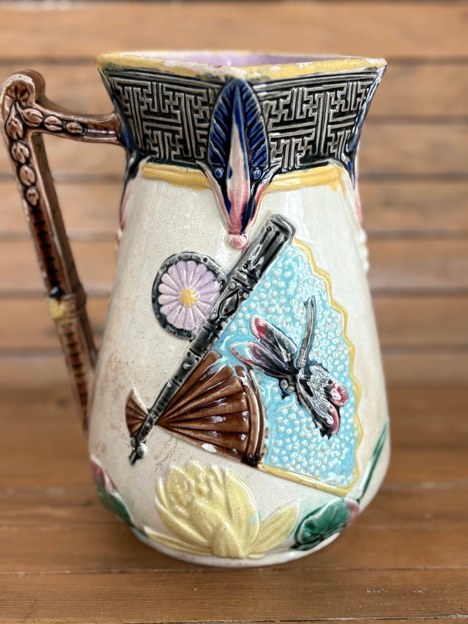 Victorian Majolica Aesthetic Movement Pitcher - Japonisme Lotus, Fans & Dragonfly, c.1880 - 2