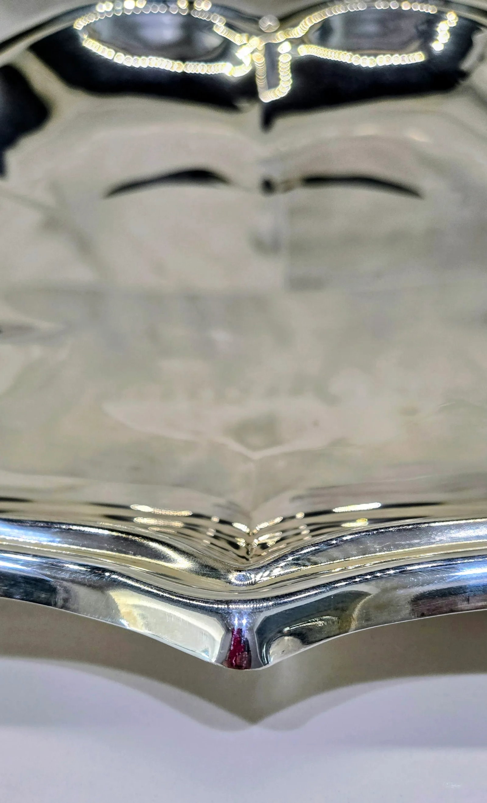 Mid 20th Century English Silver MFG Corp Silver-Plated Floral Rim Serving Platter - 3