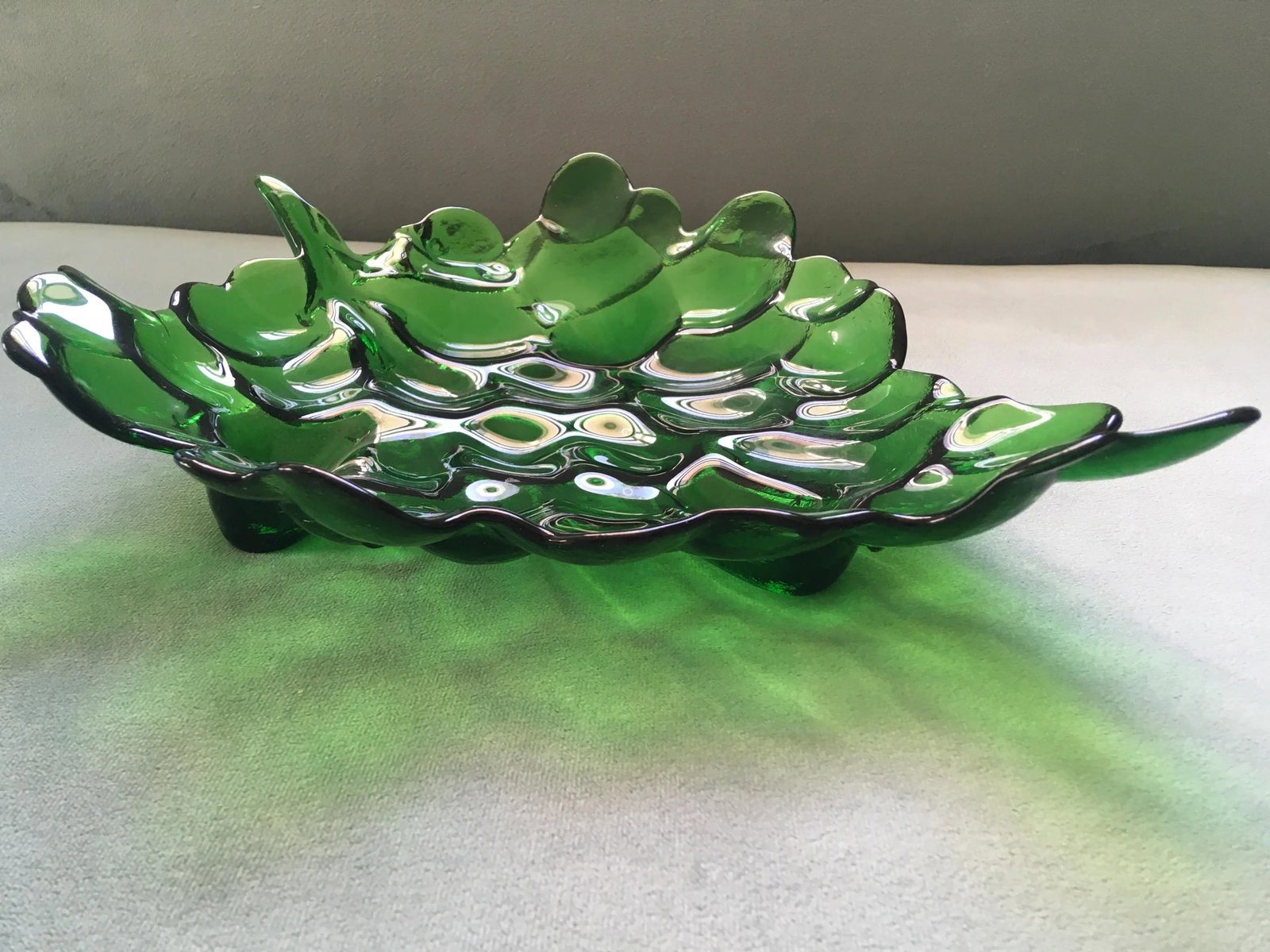 1960's Green Grape Glass Footed Bowl - 7
