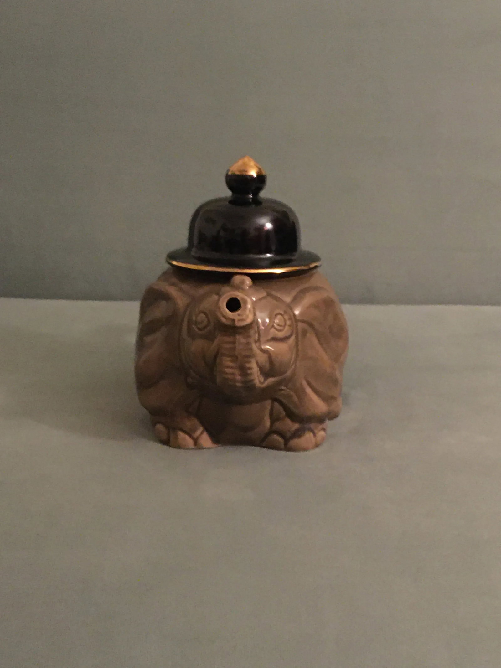 1960s Grey & Black Ceramic Elephant Teapot - 4