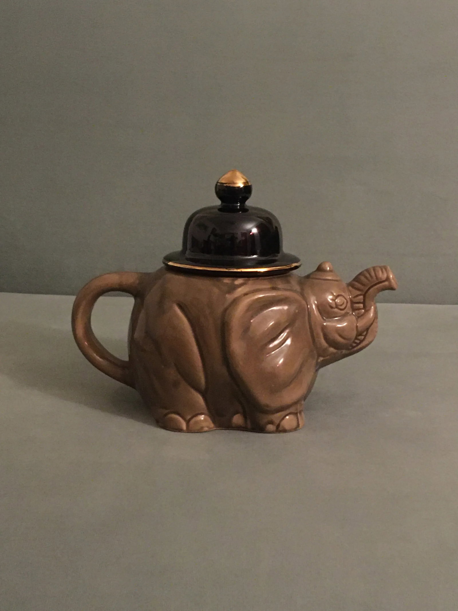 1960s Grey & Black Ceramic Elephant Teapot - 6