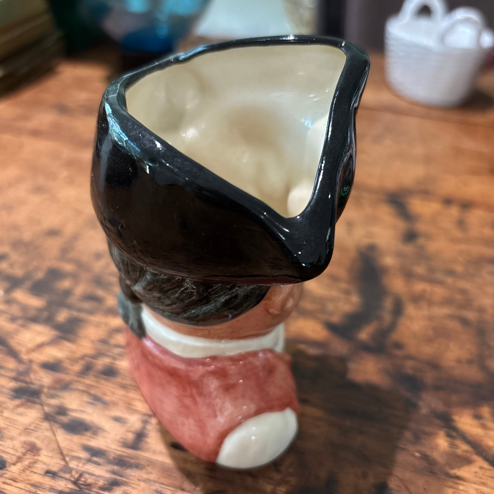 Williamsburg Character Jug - The Gaoler - 4